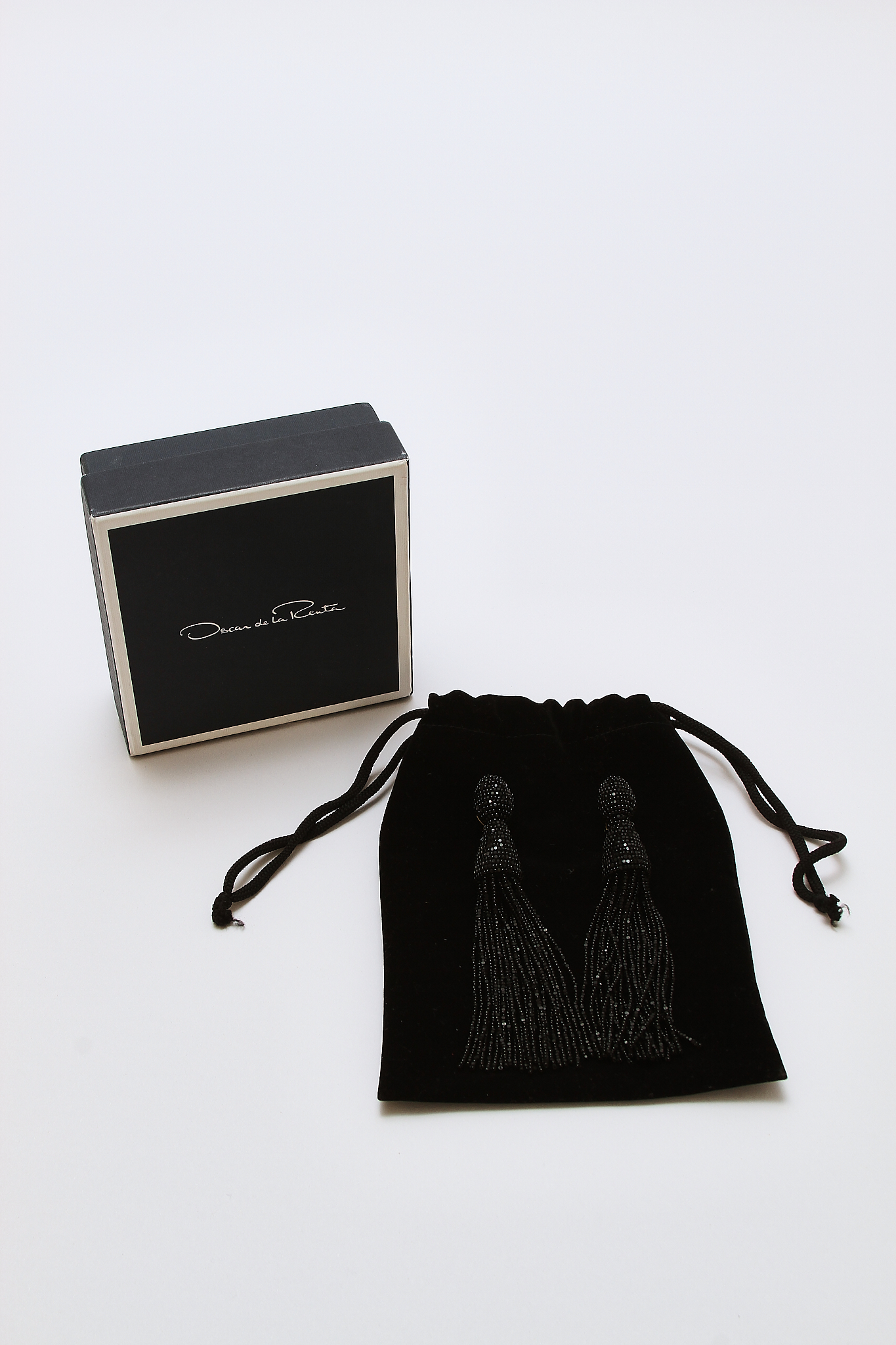 Oscar de la Renta Long Tassel Clip 0