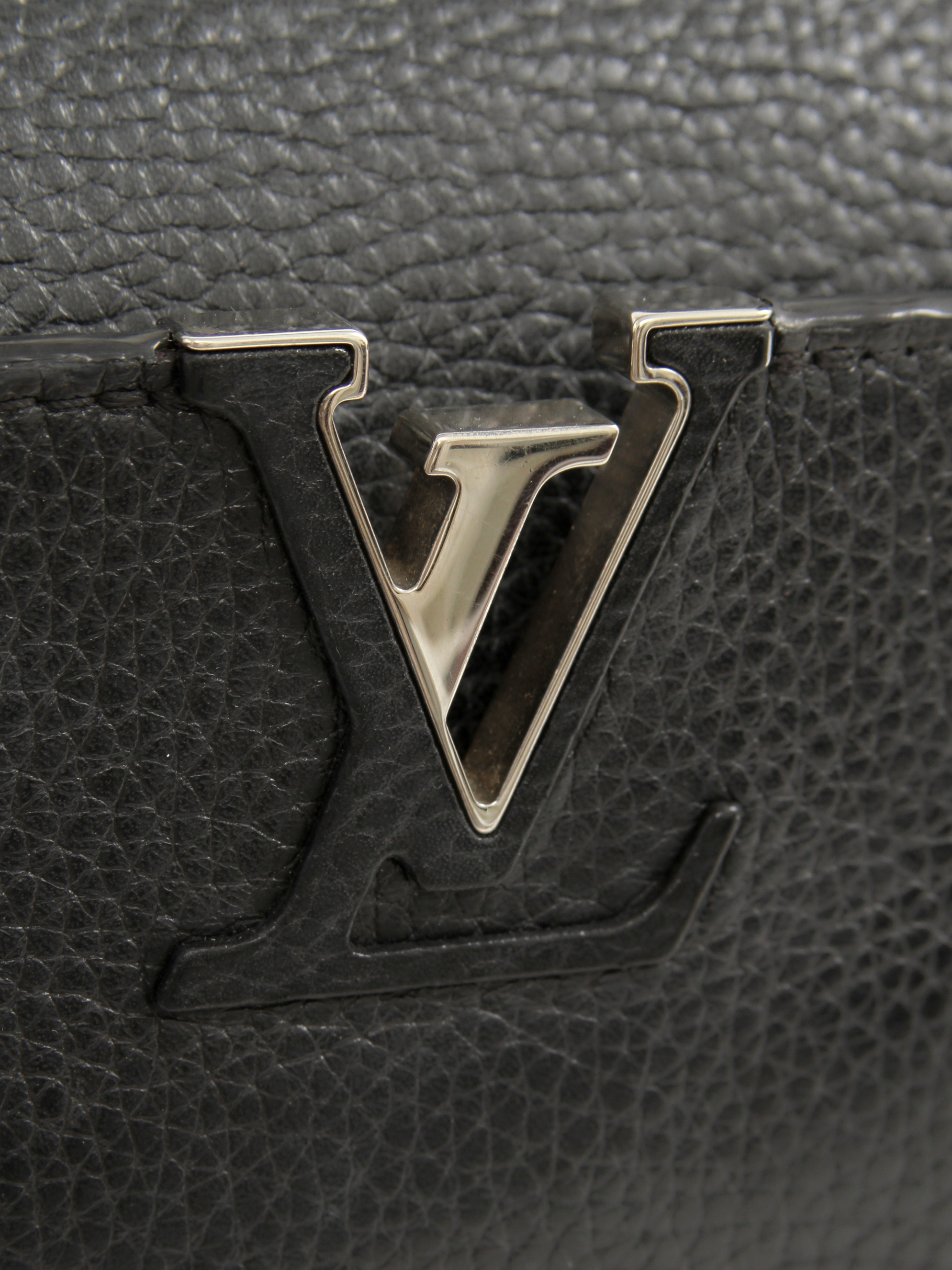 Louis Vuitton Capucines 3