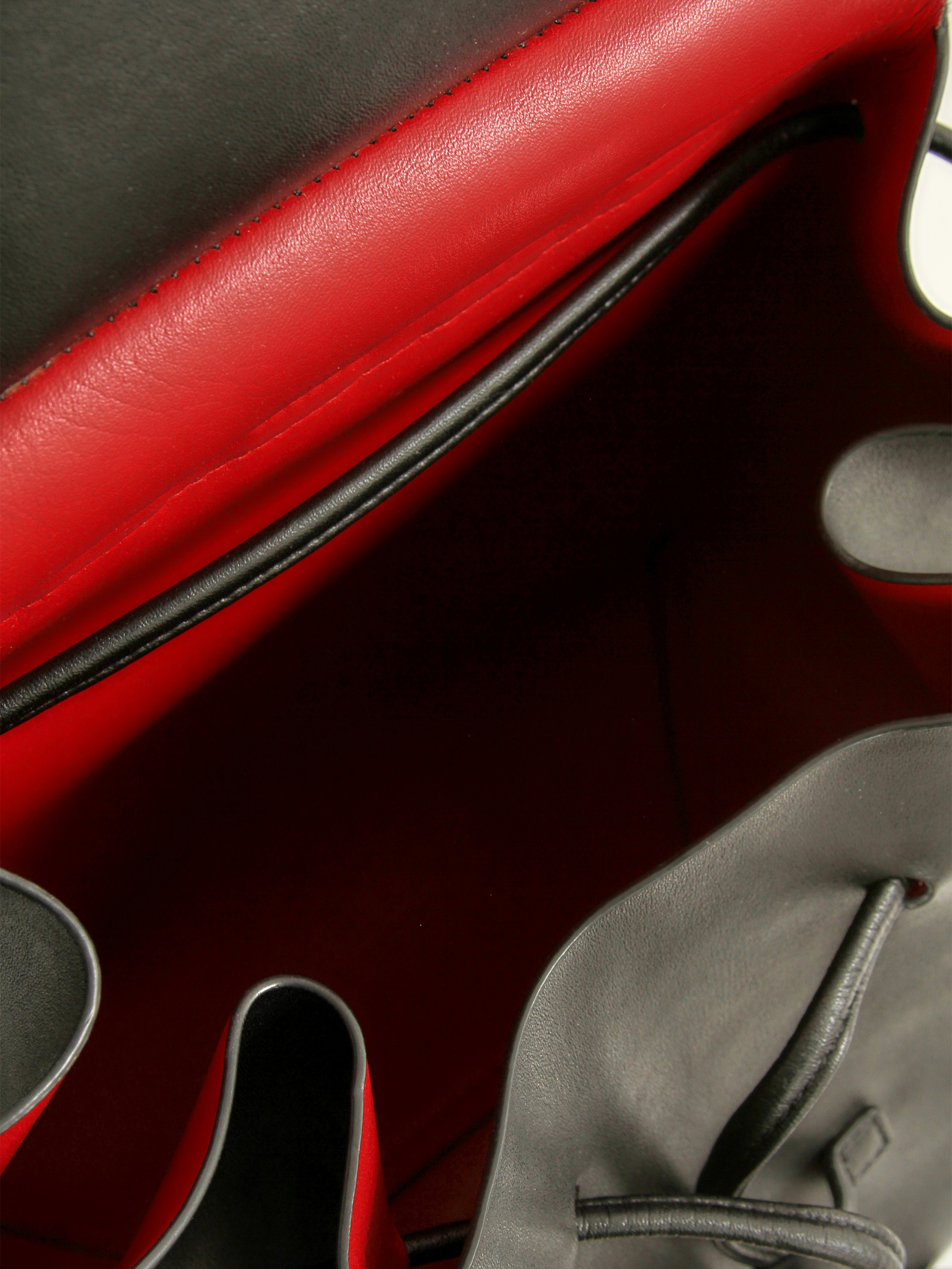 Mansur Gavriel Leather Bag  9