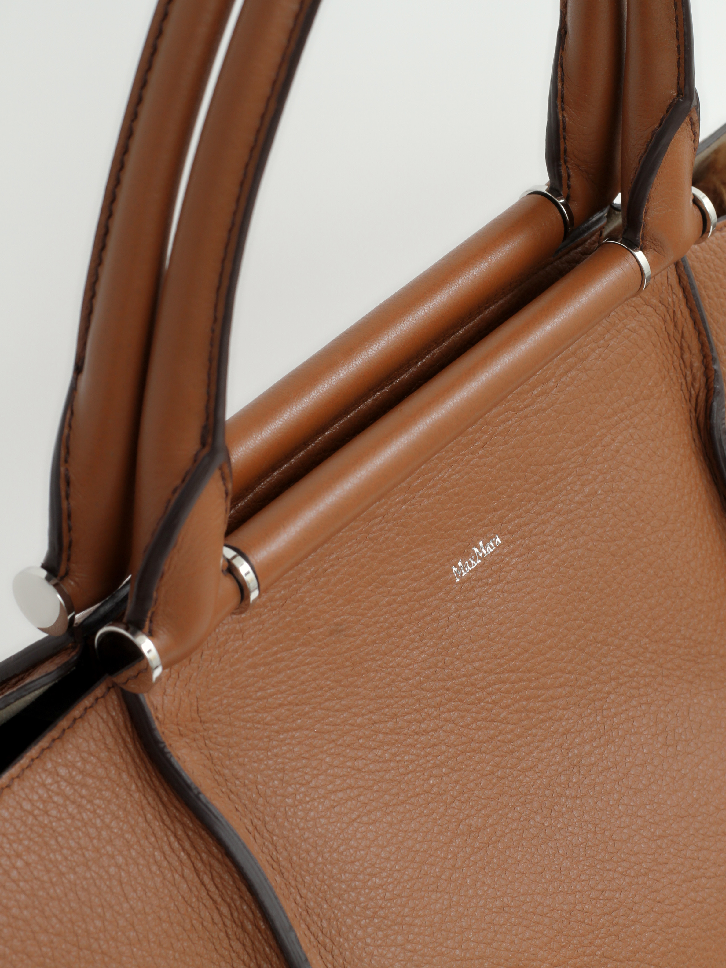 Max Mara Leather Bag 4
