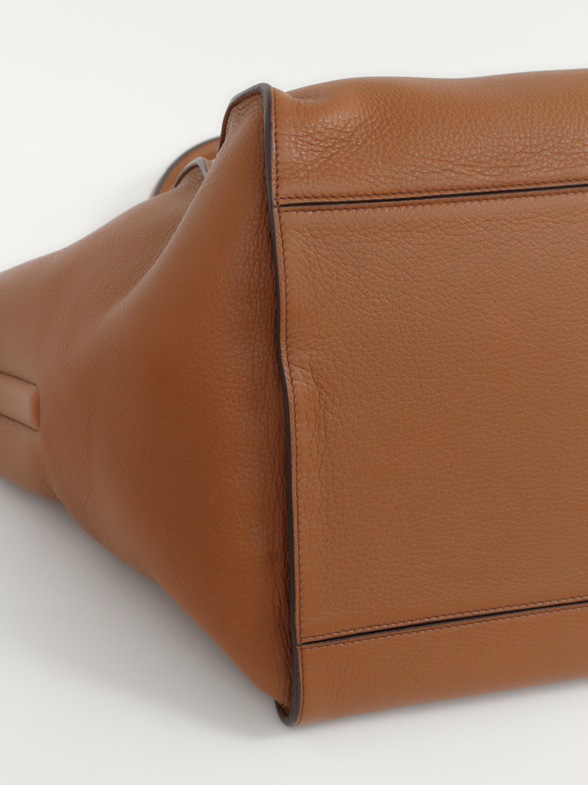 Max Mara Leather Bag 5