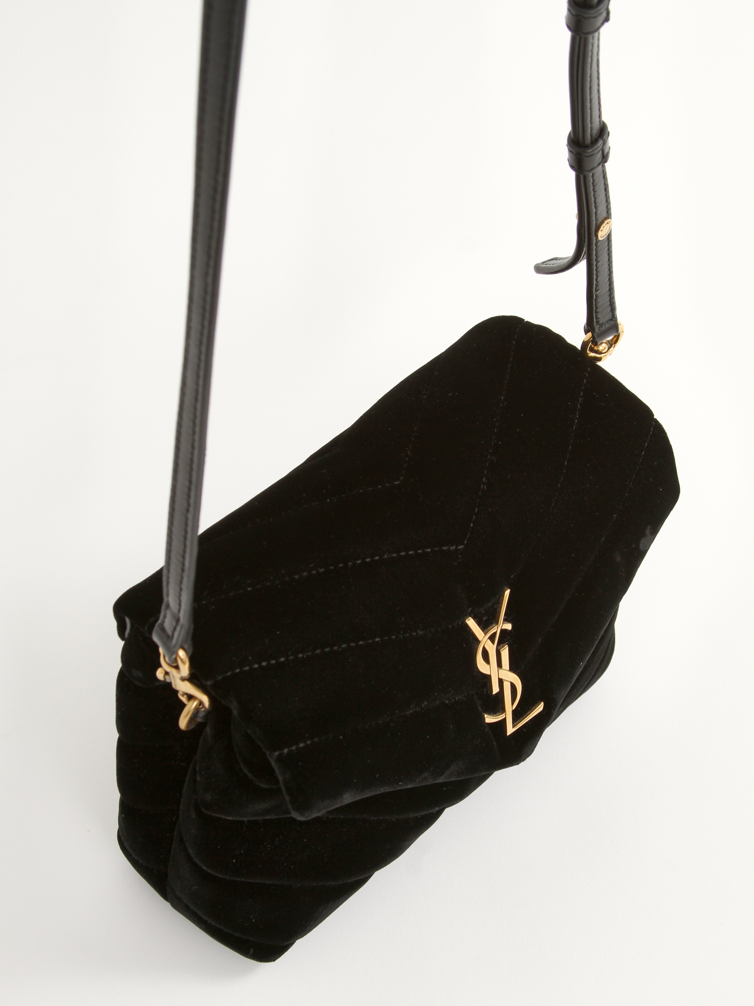 Saint Laurent Loulou 9