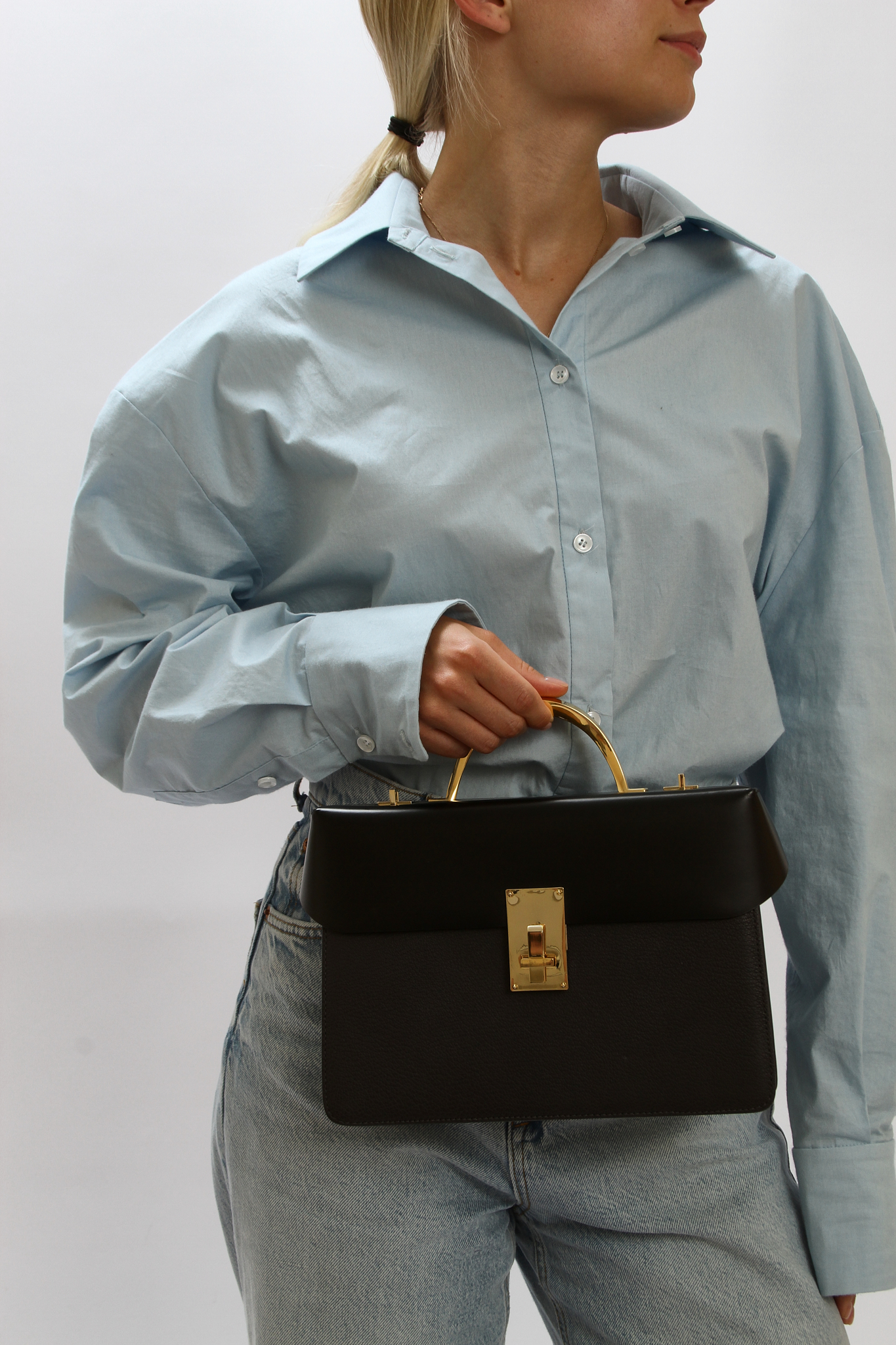 The Volon Leather Bag 4