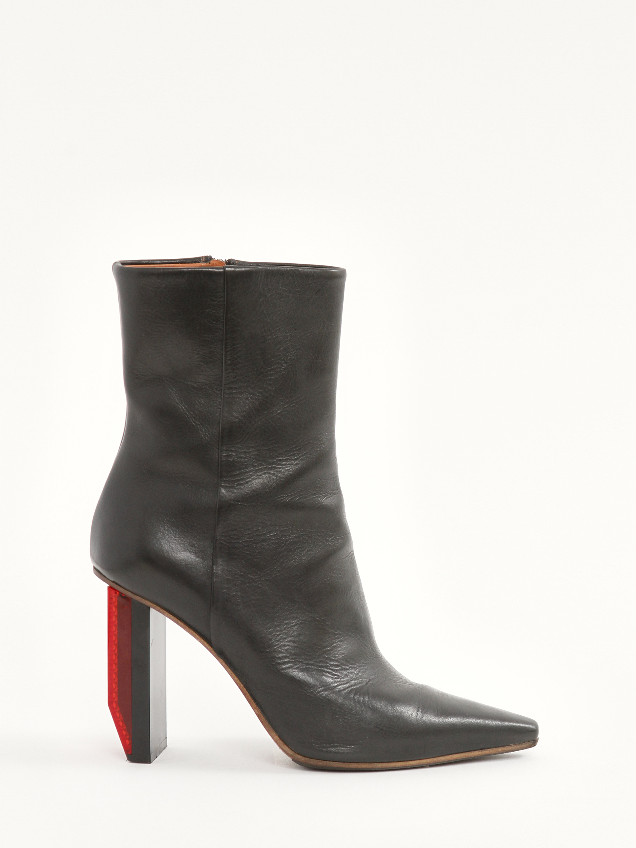 Vetements 39 0