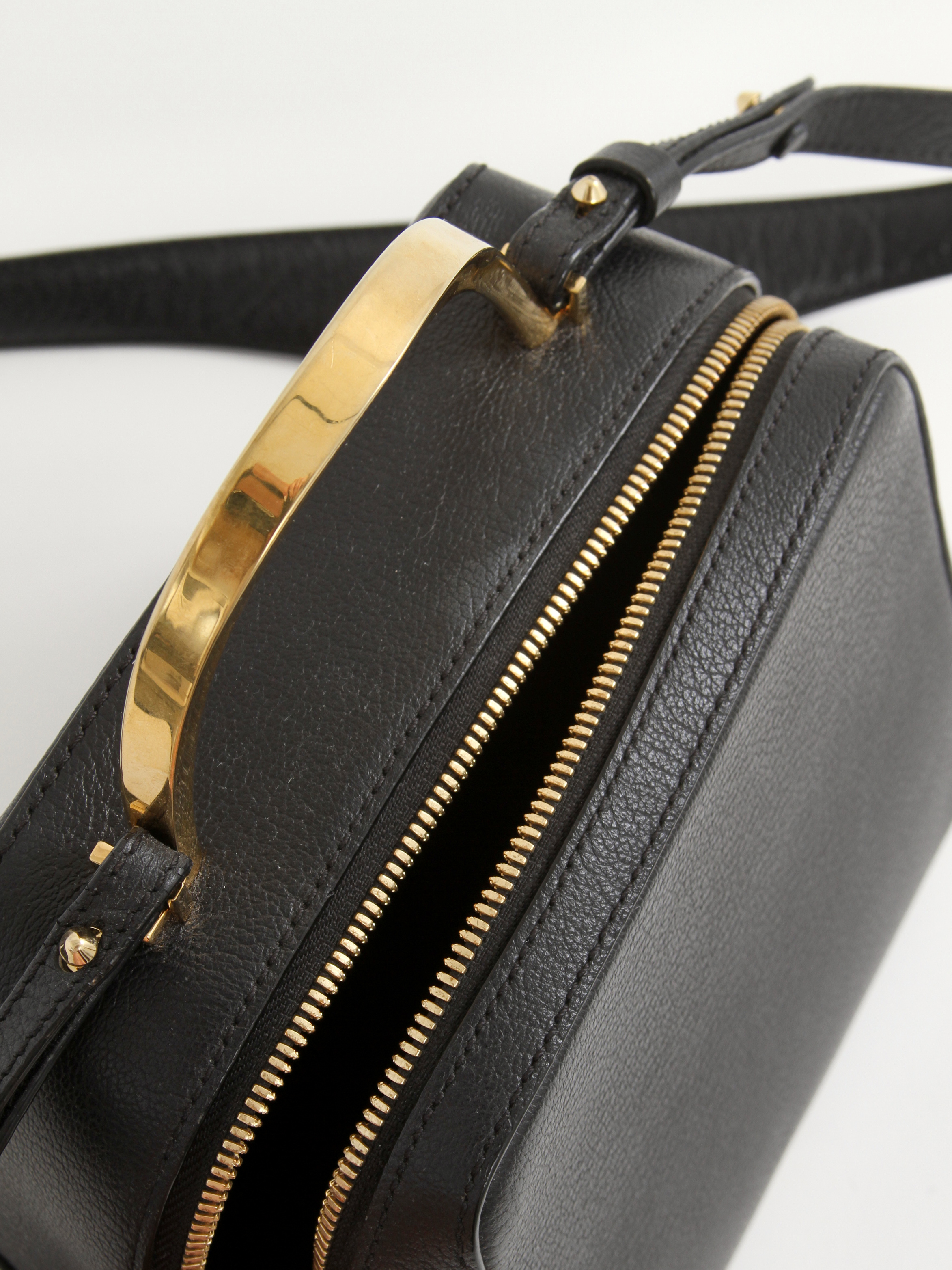 The Volon Leather Bag 9