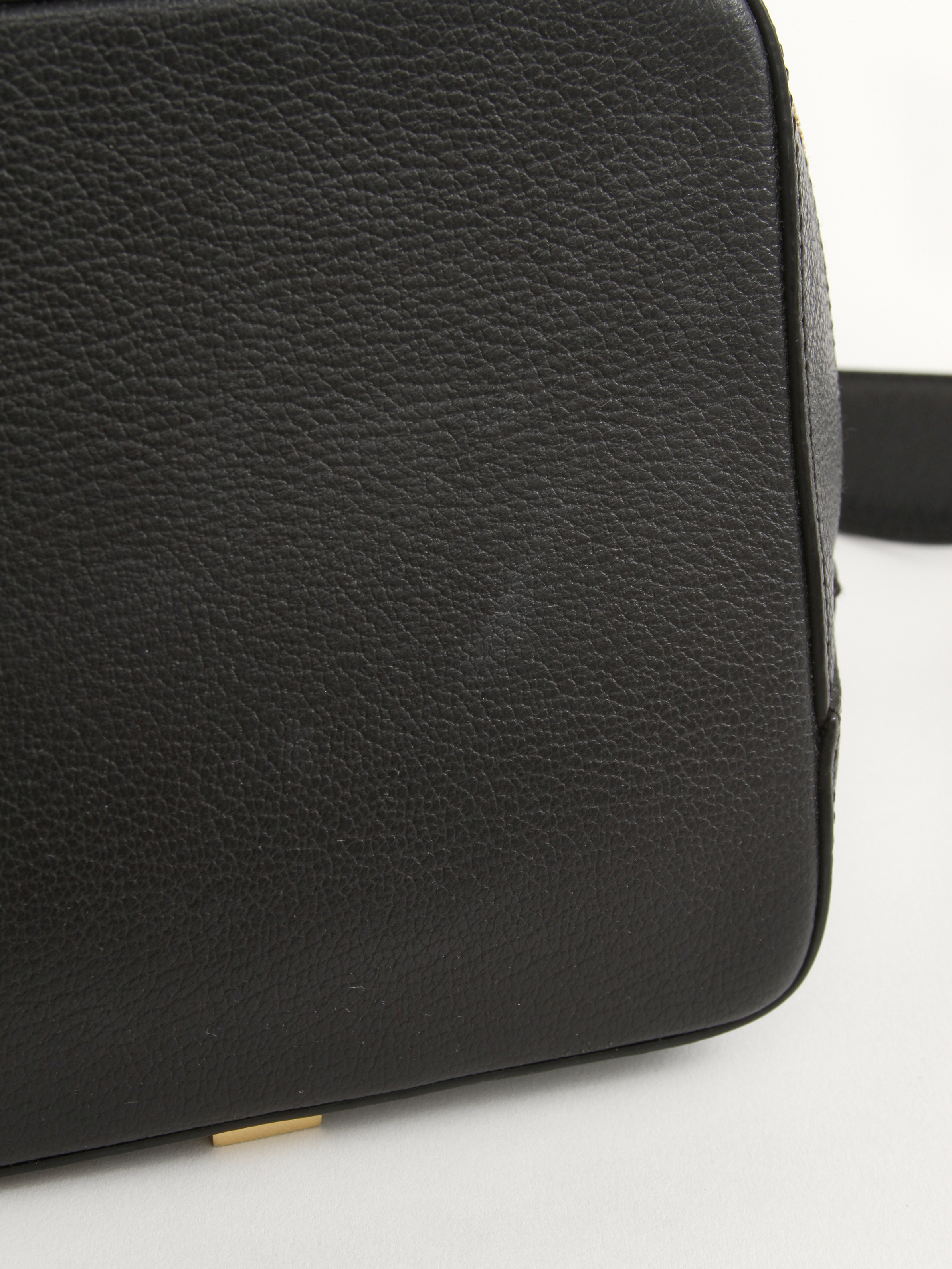 The Volon Leather Bag 5