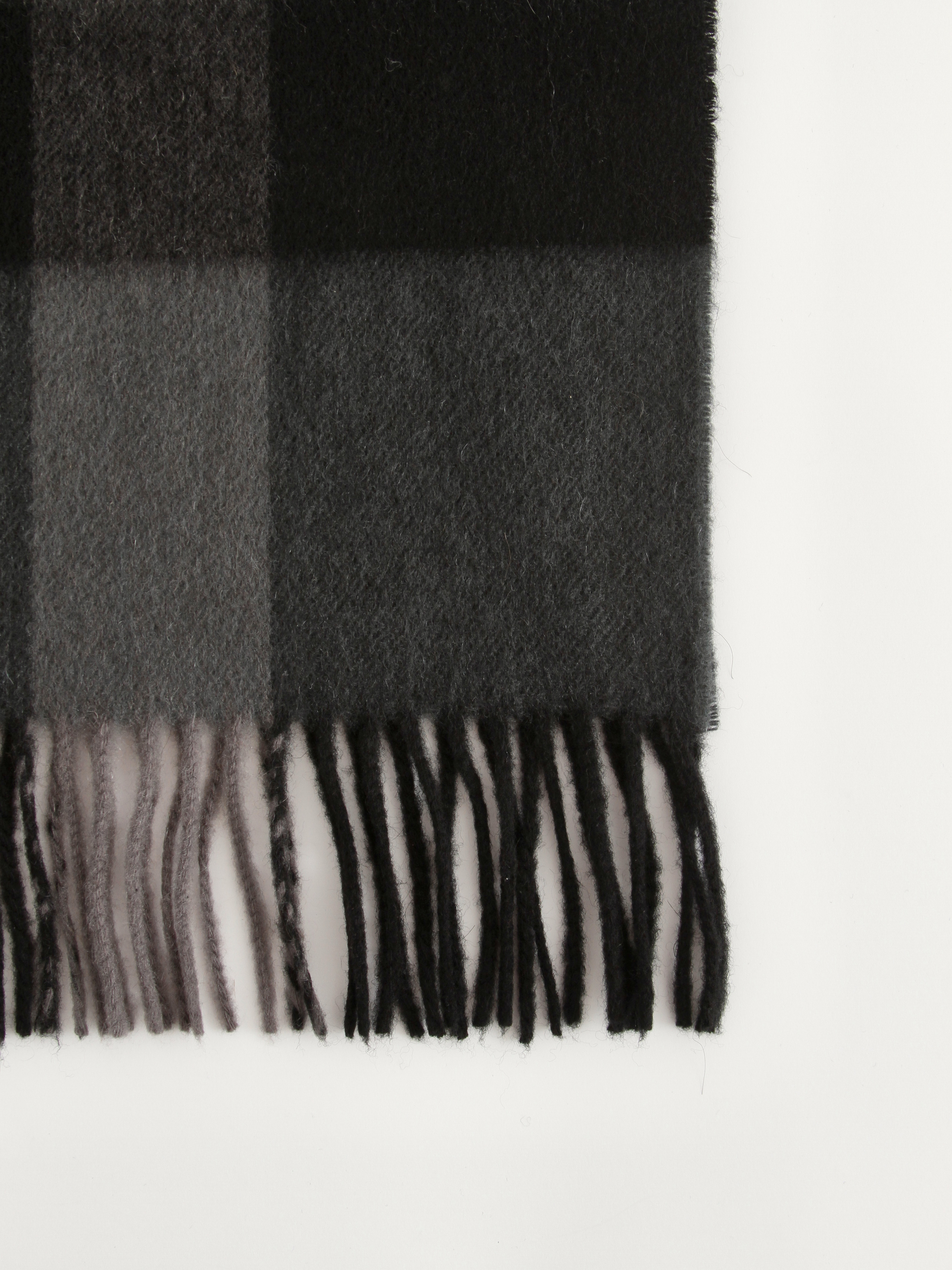 Burberry Scarf 0