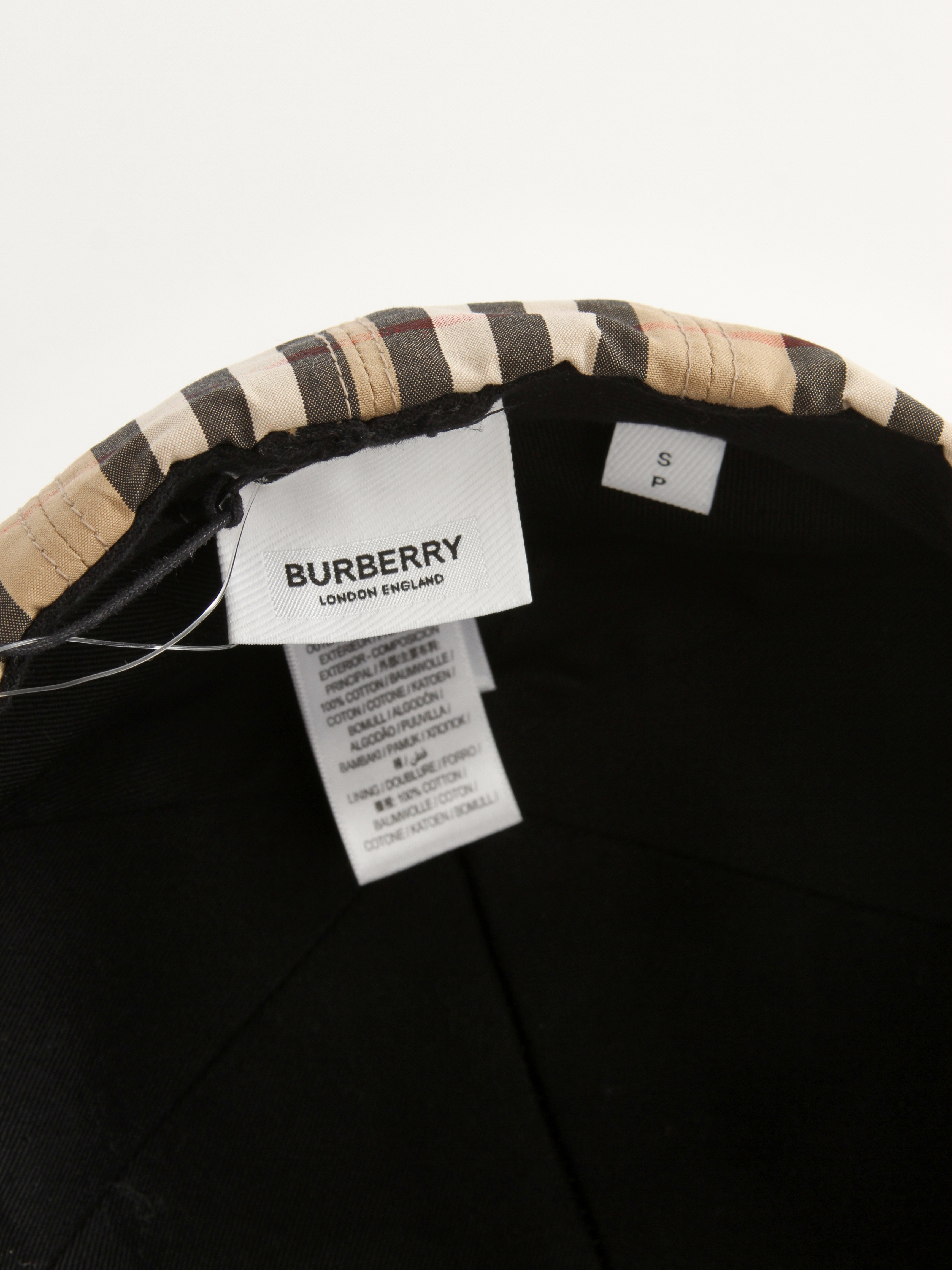 Burberry Cap 4
