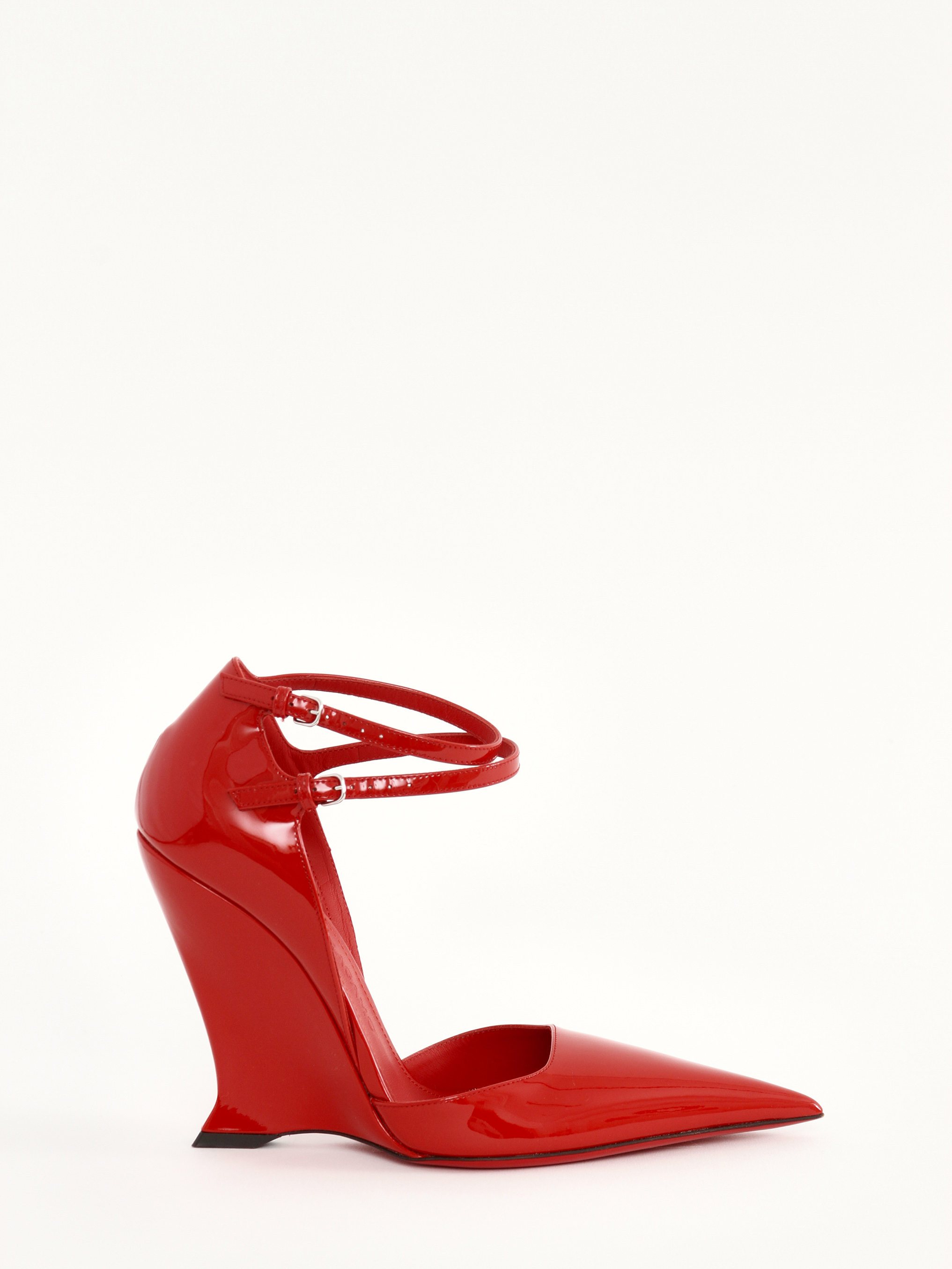 Salvatore Ferragamo 39 0