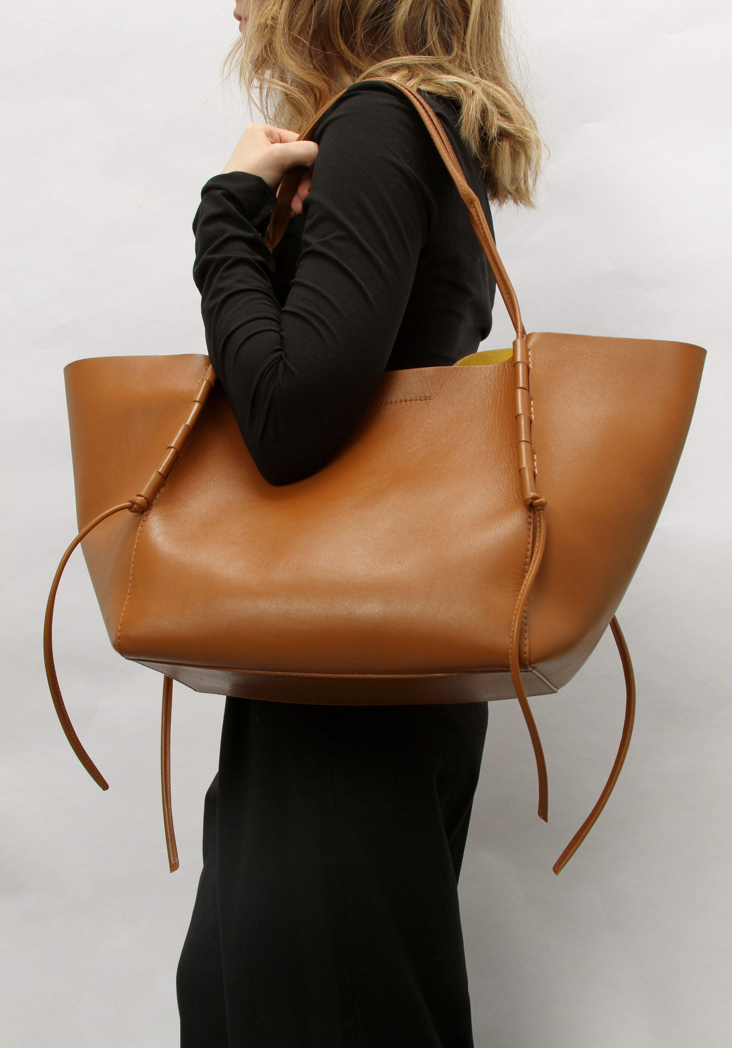 Dries Van Noten Leather Bag 7