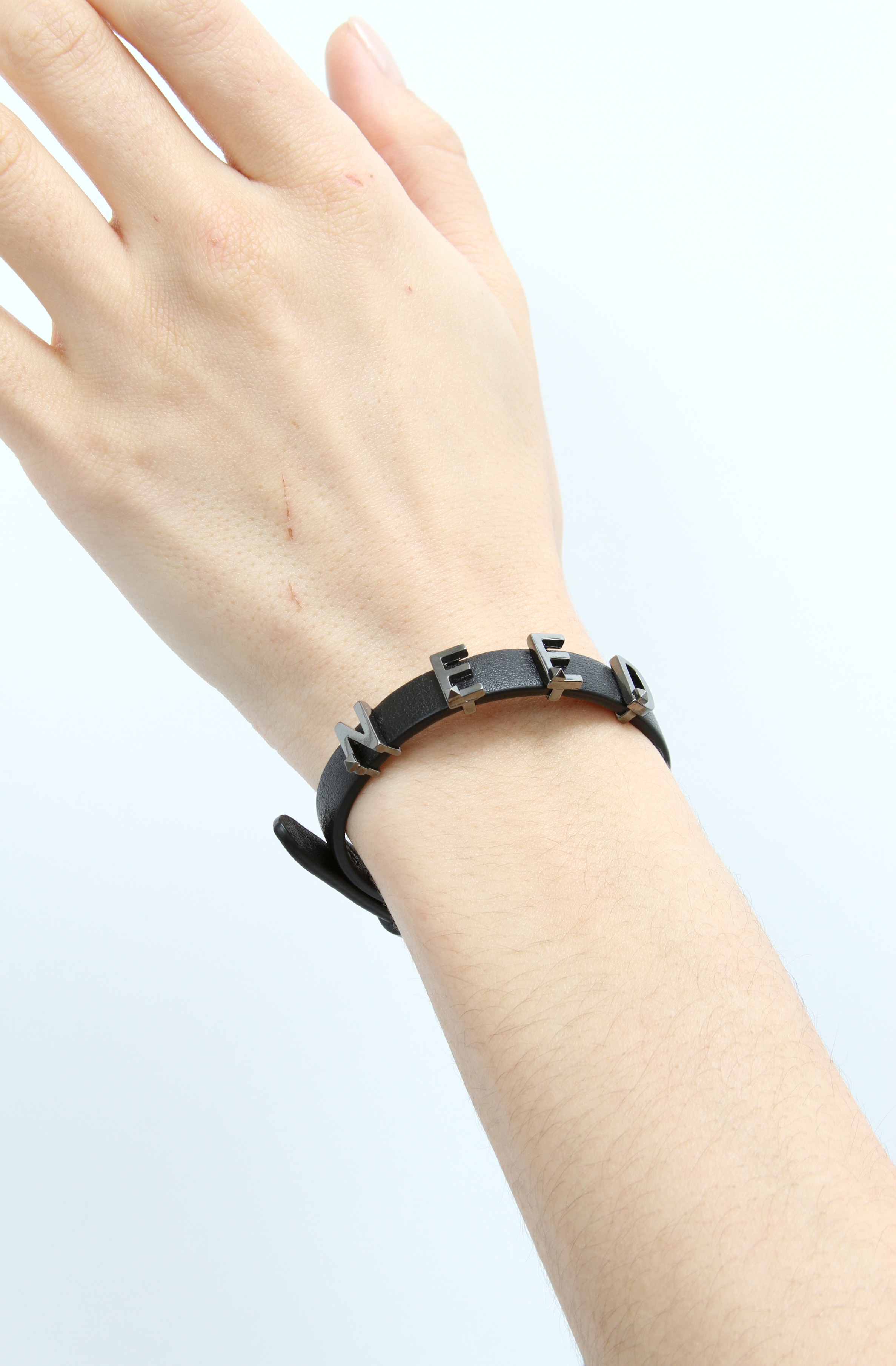 Valentino Bracelet 6