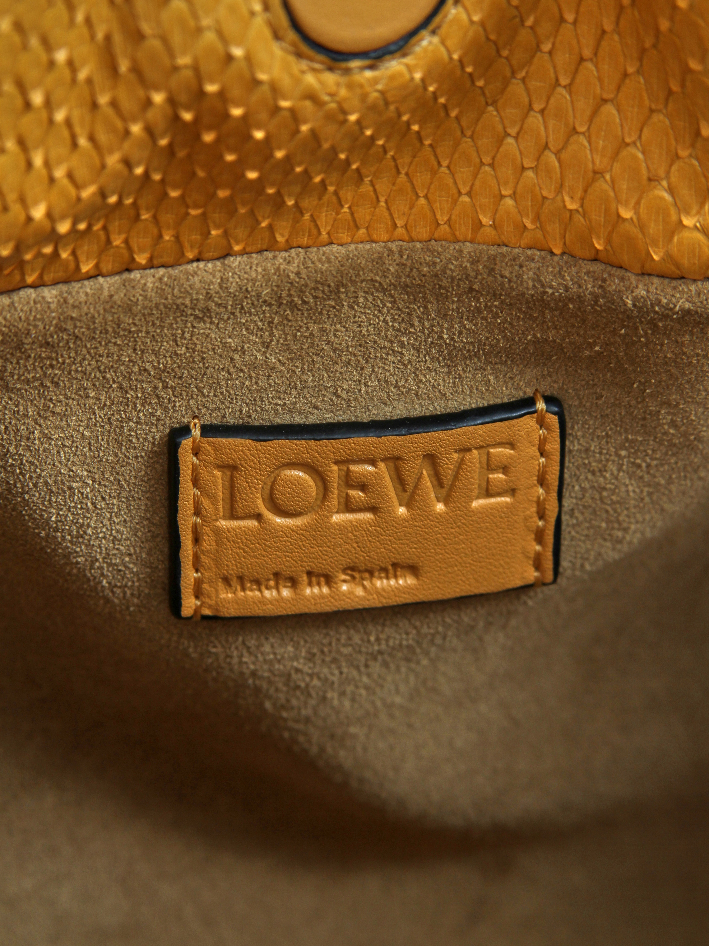 Loewe Flamenco 9