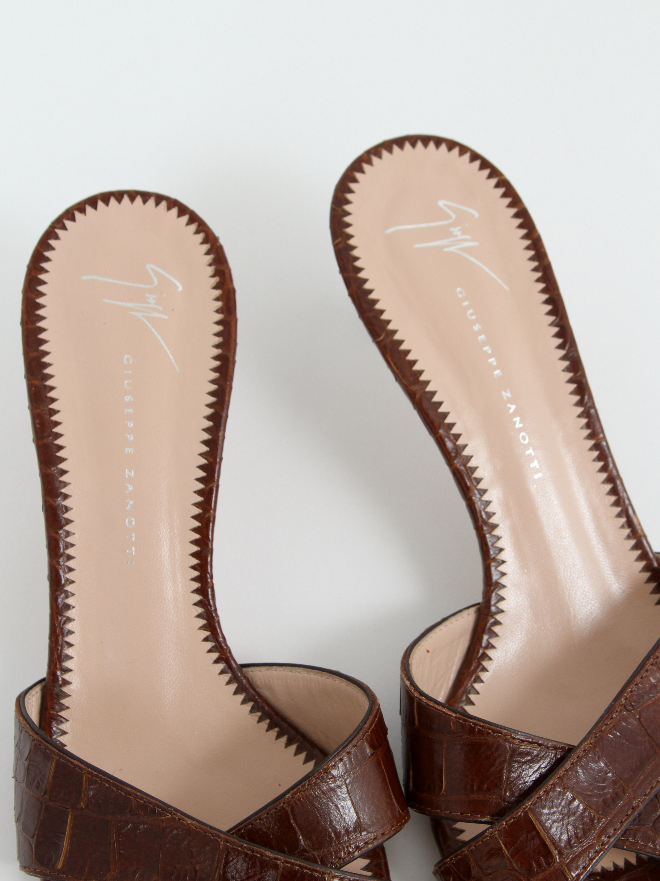 Giuseppe Zanotti 39 4