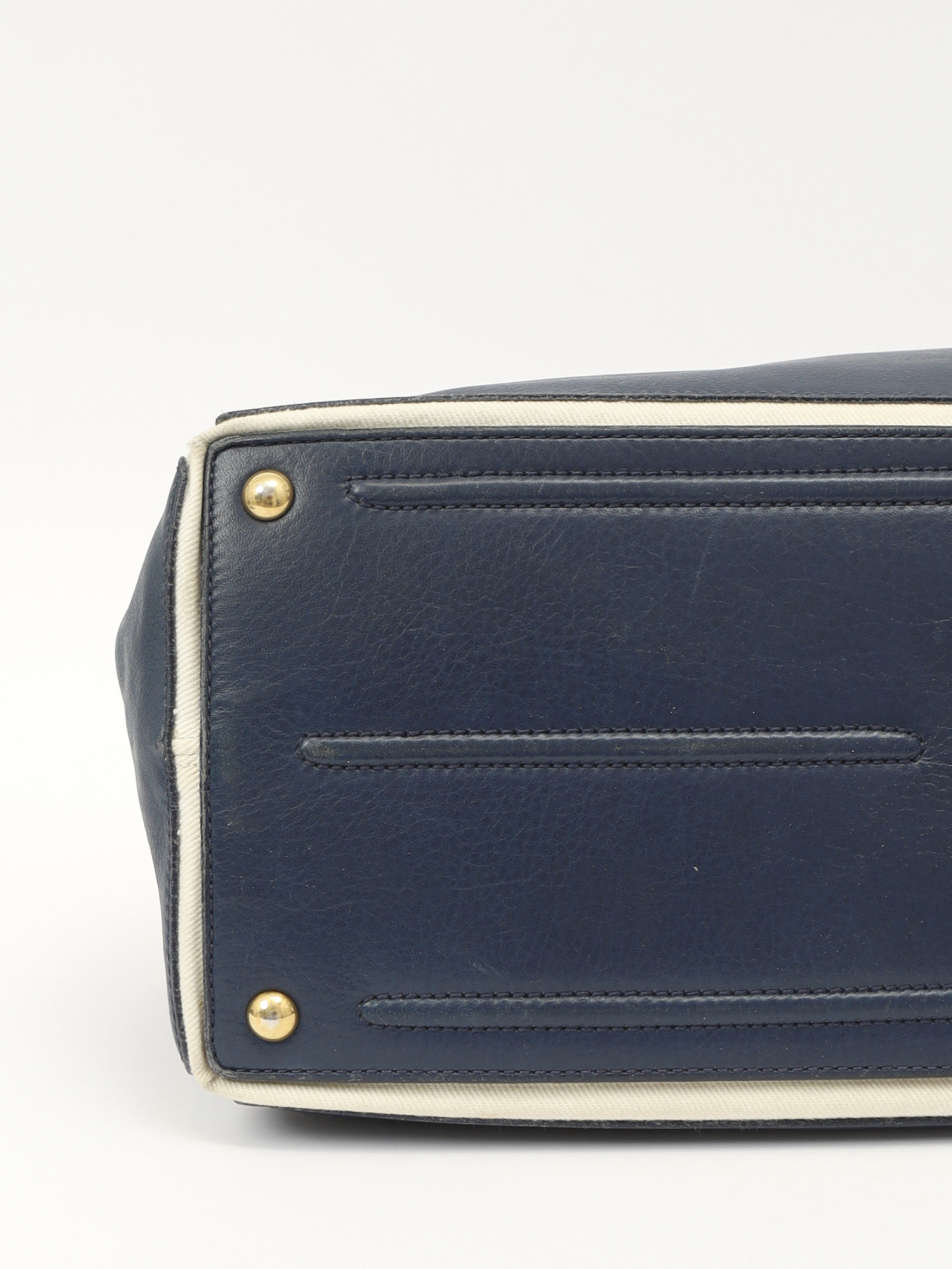 Saint Laurent Muse 7