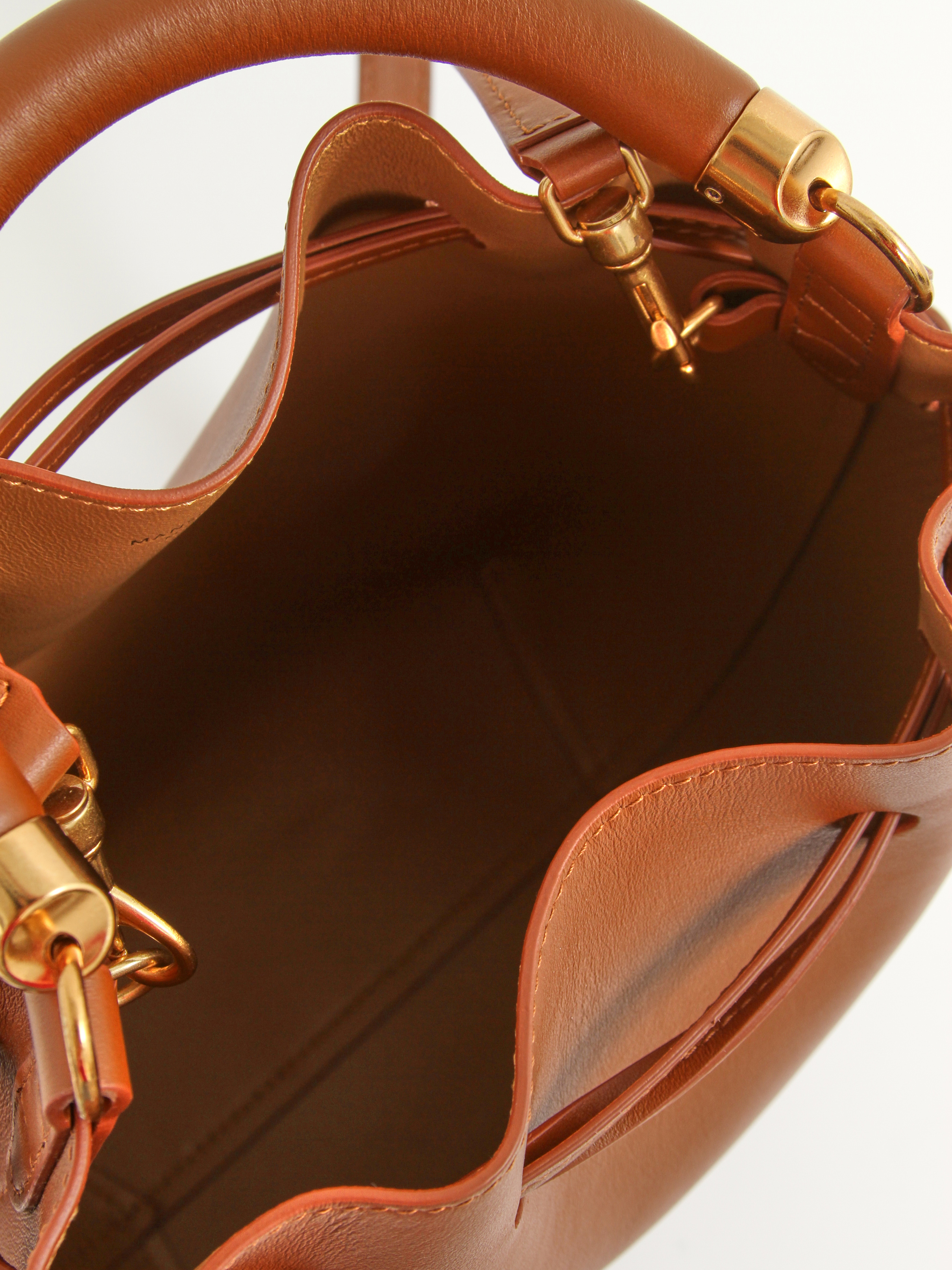 Mansur Gavriel Movimento 7