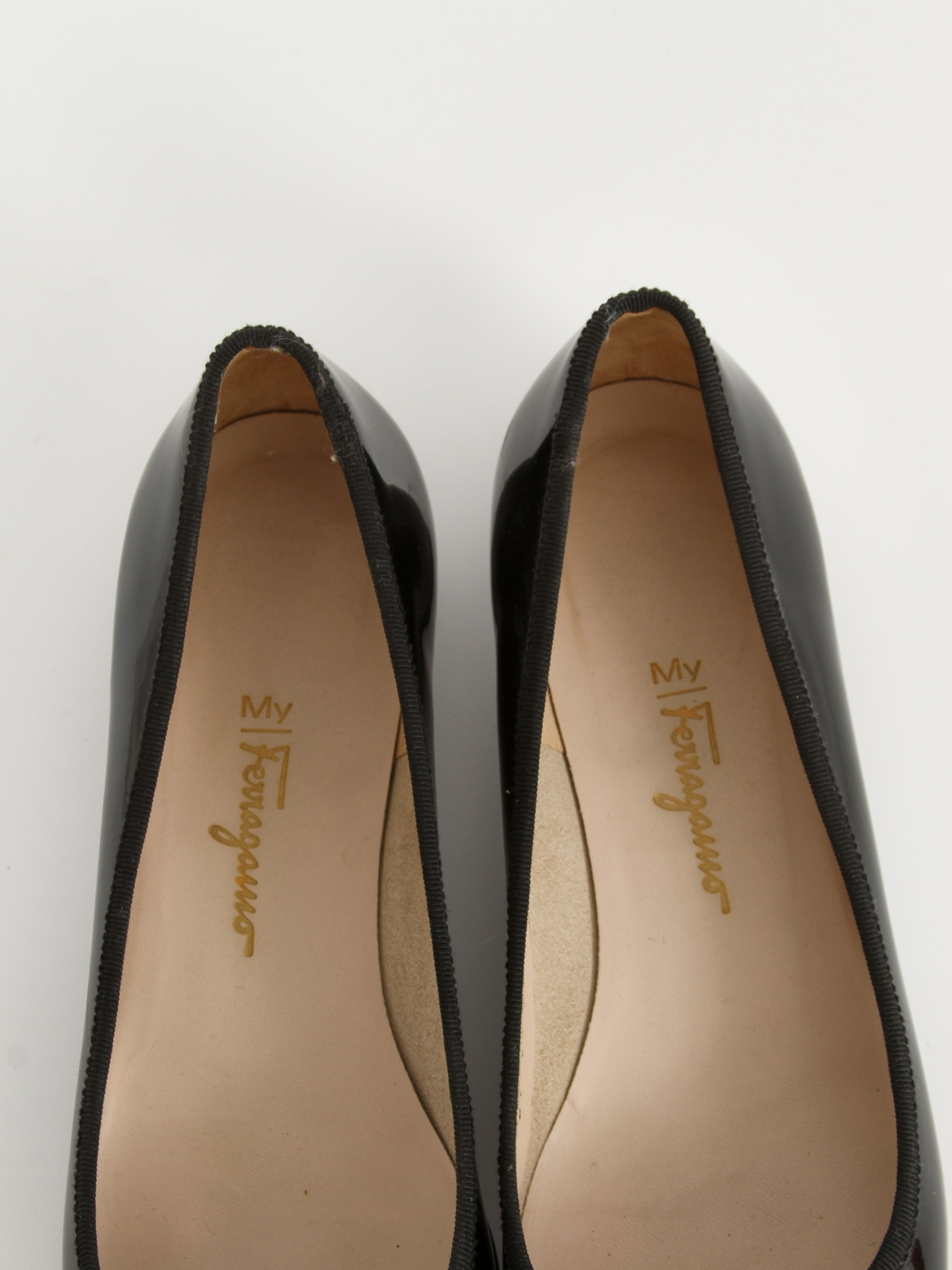 Salvatore Ferragamo Shoes 39.5 7