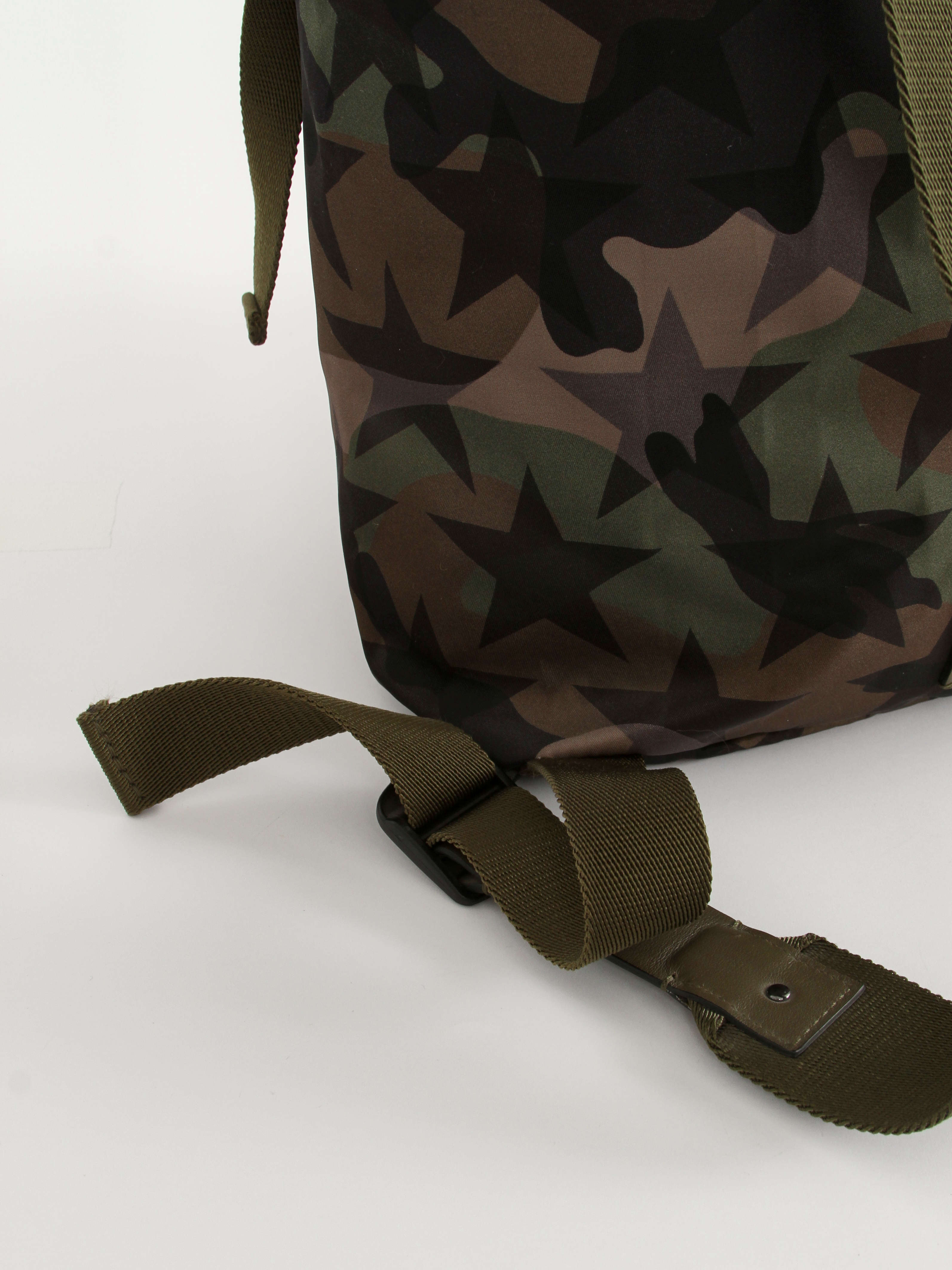 Valentino Camustars 6