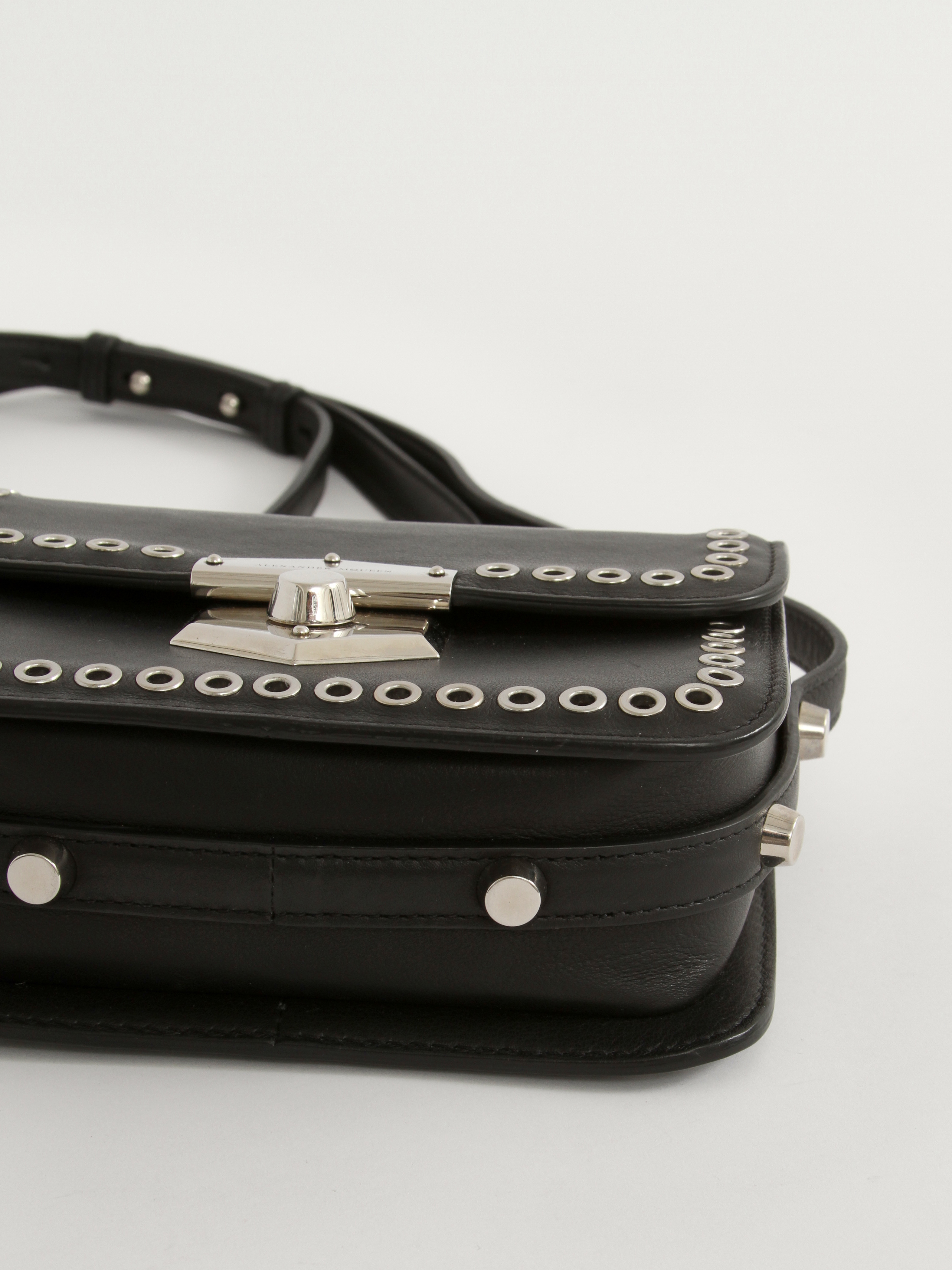 Alexander McQueen Wicca  7