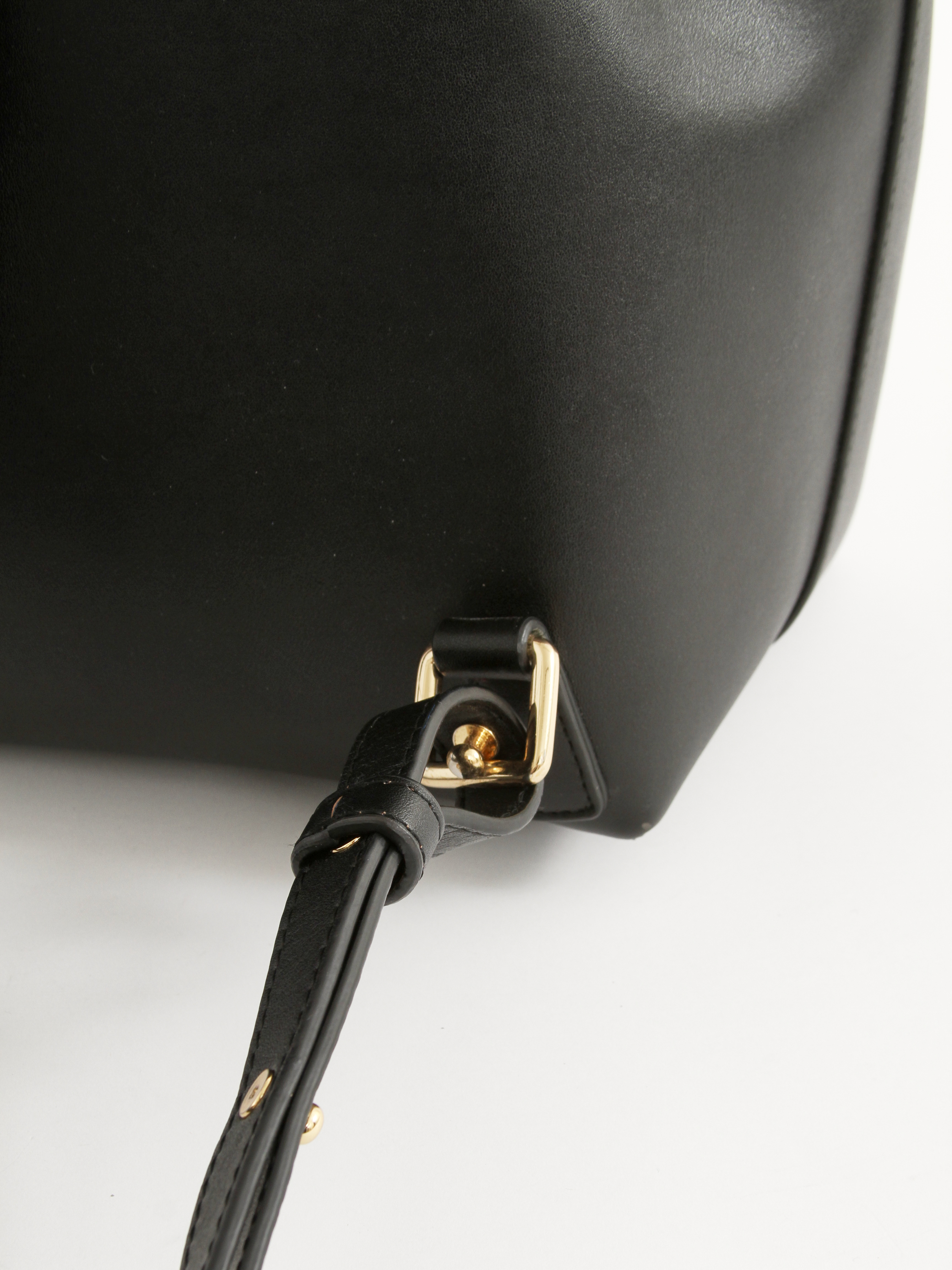 Mansur Gavriel Leather Bag  8