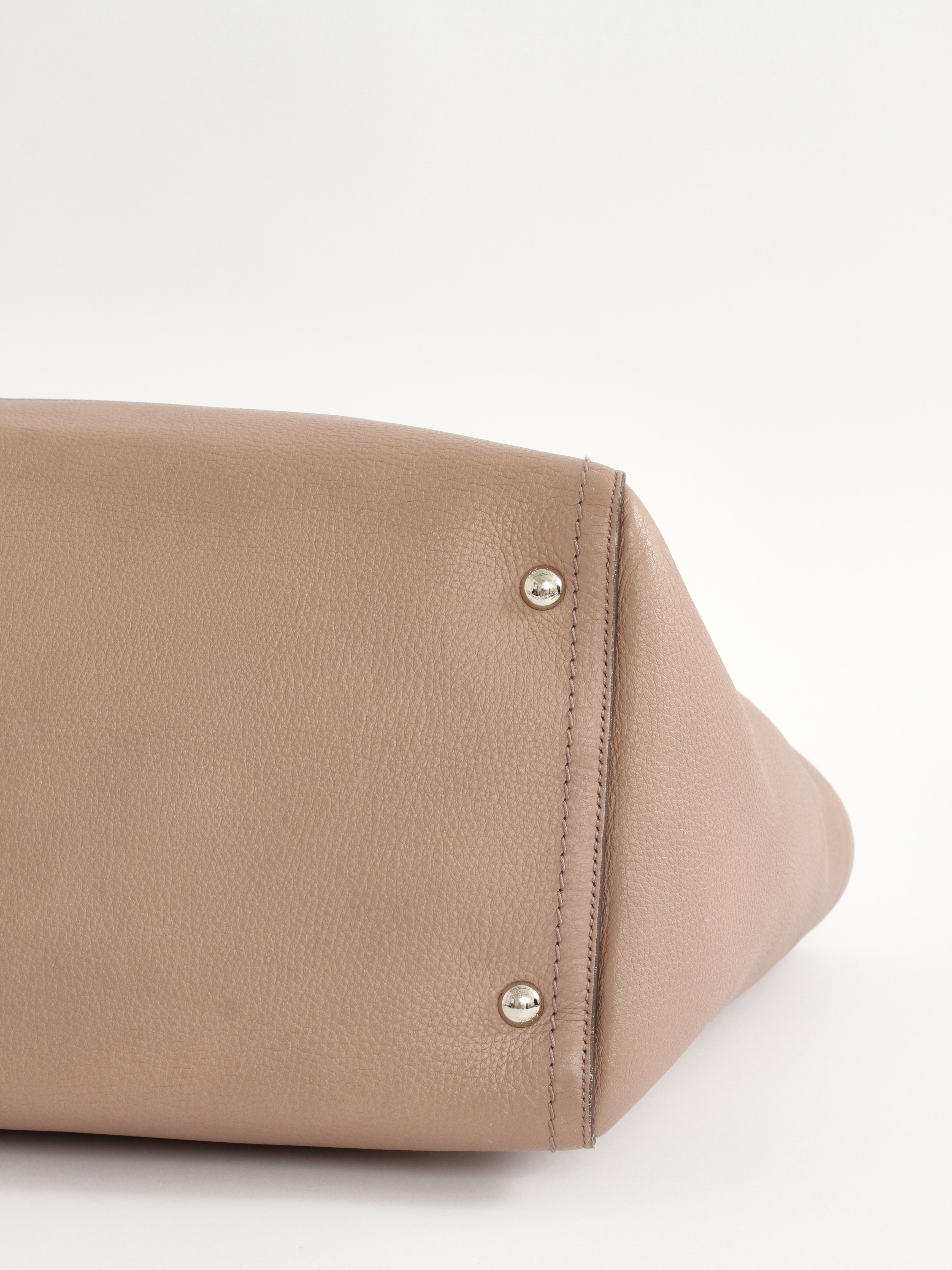 Ferragamo Leather Bag 6