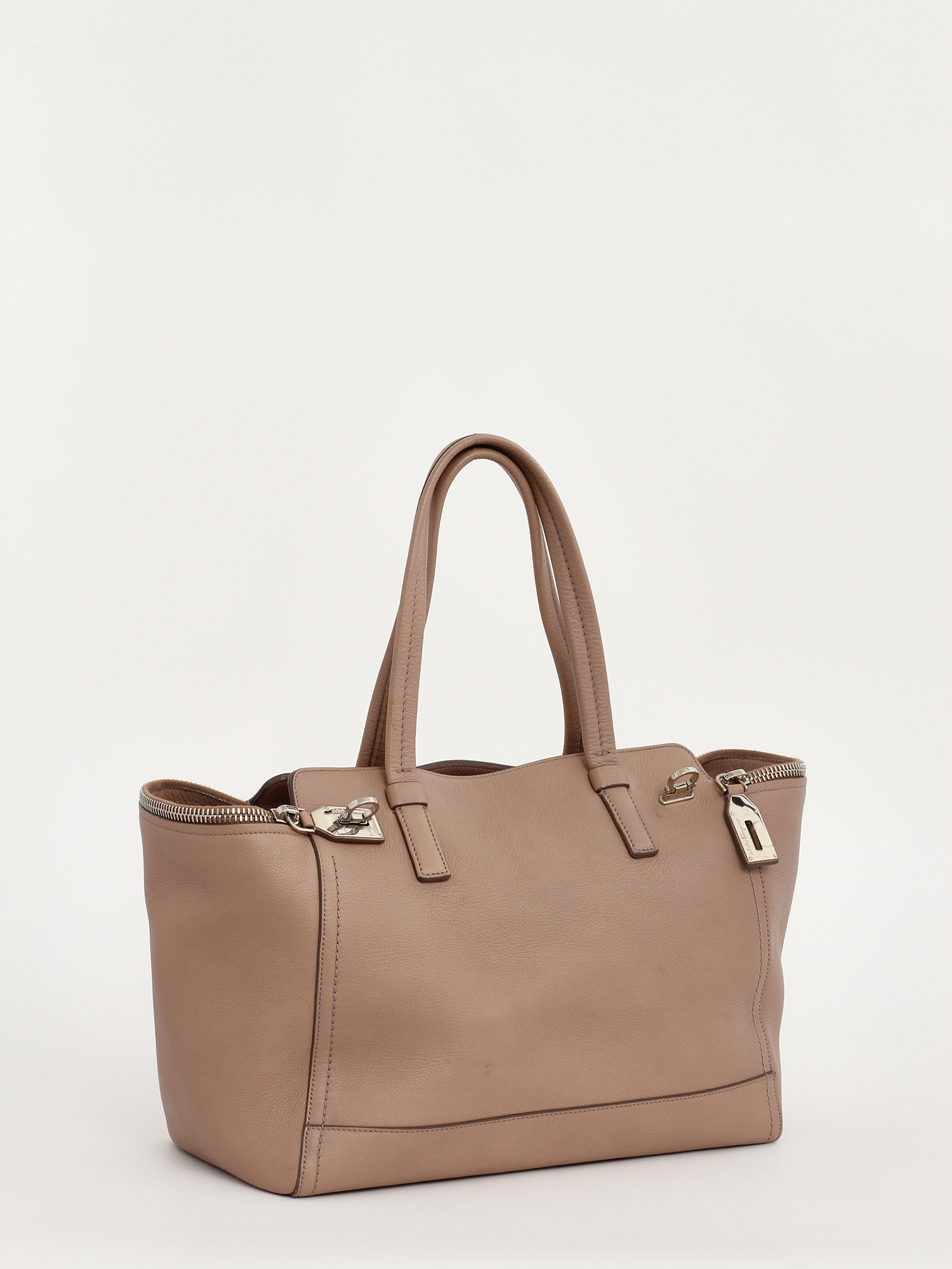 Ferragamo Leather Bag 2