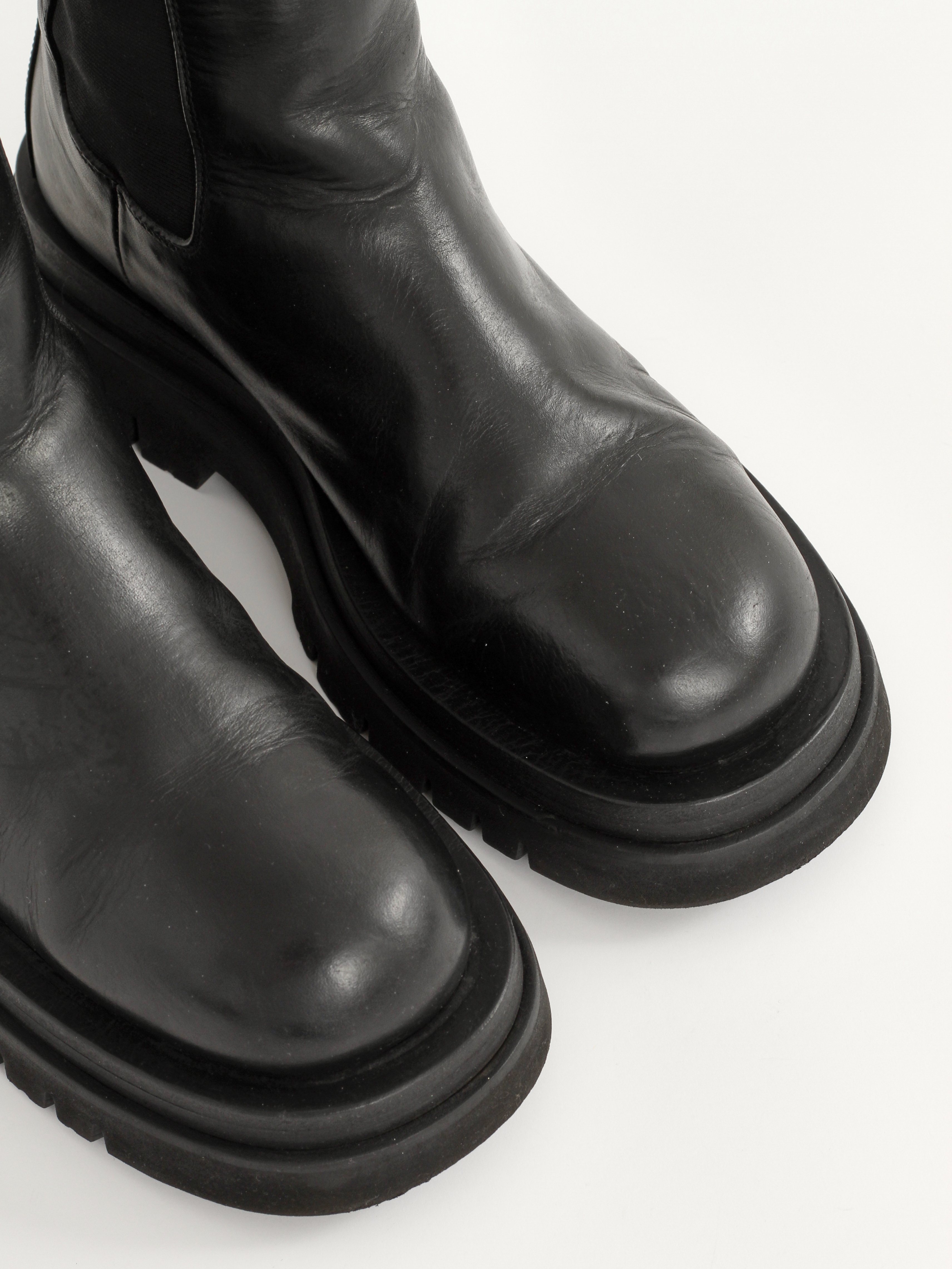 Bottega Veneta Shoes 38 5