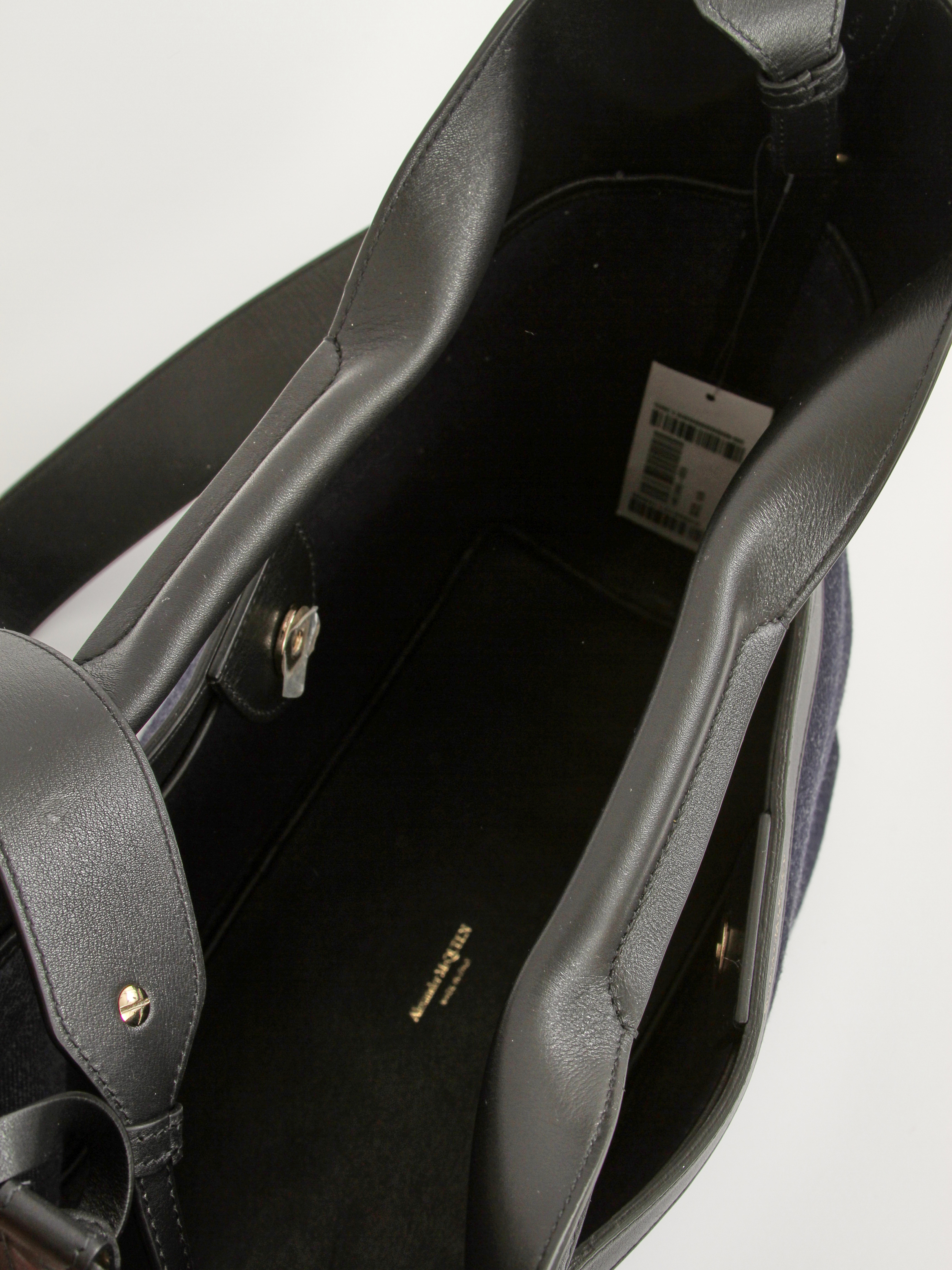 Alexander McQueen The Bow  10