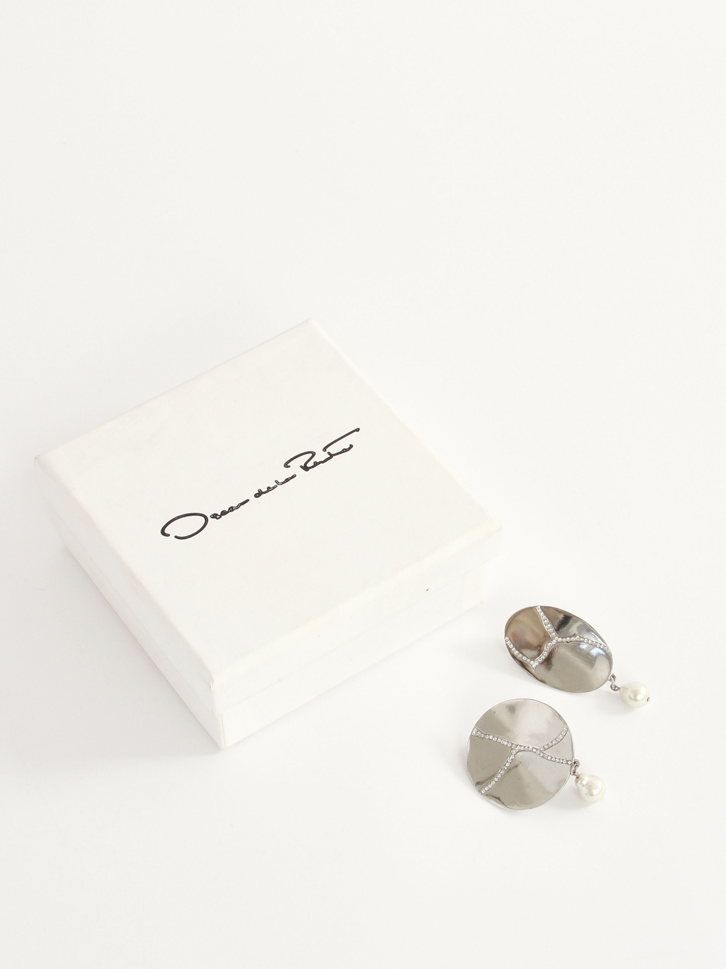 Oscar de la Renta Earrings 2