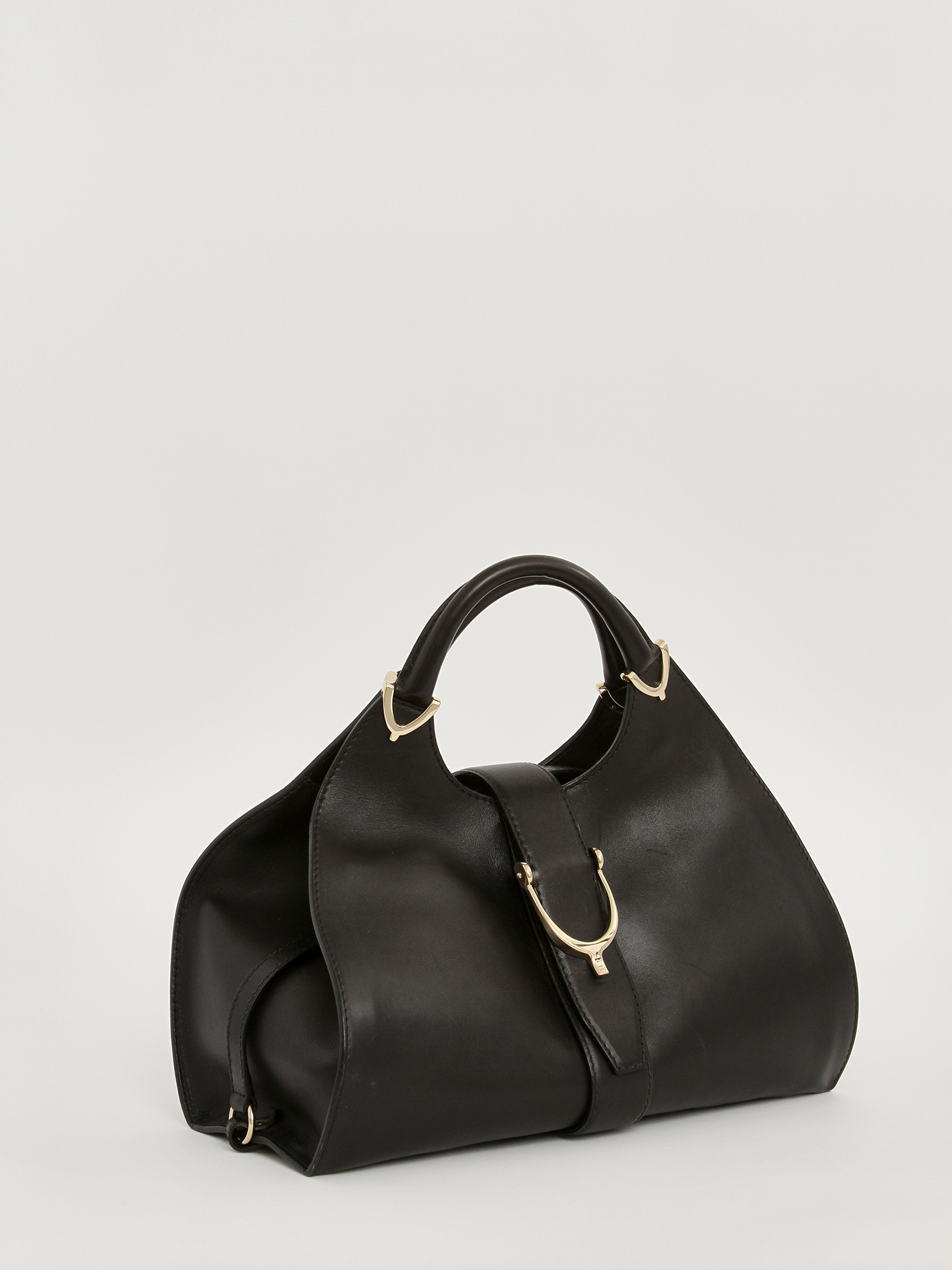 Gucci Leather Bag  2