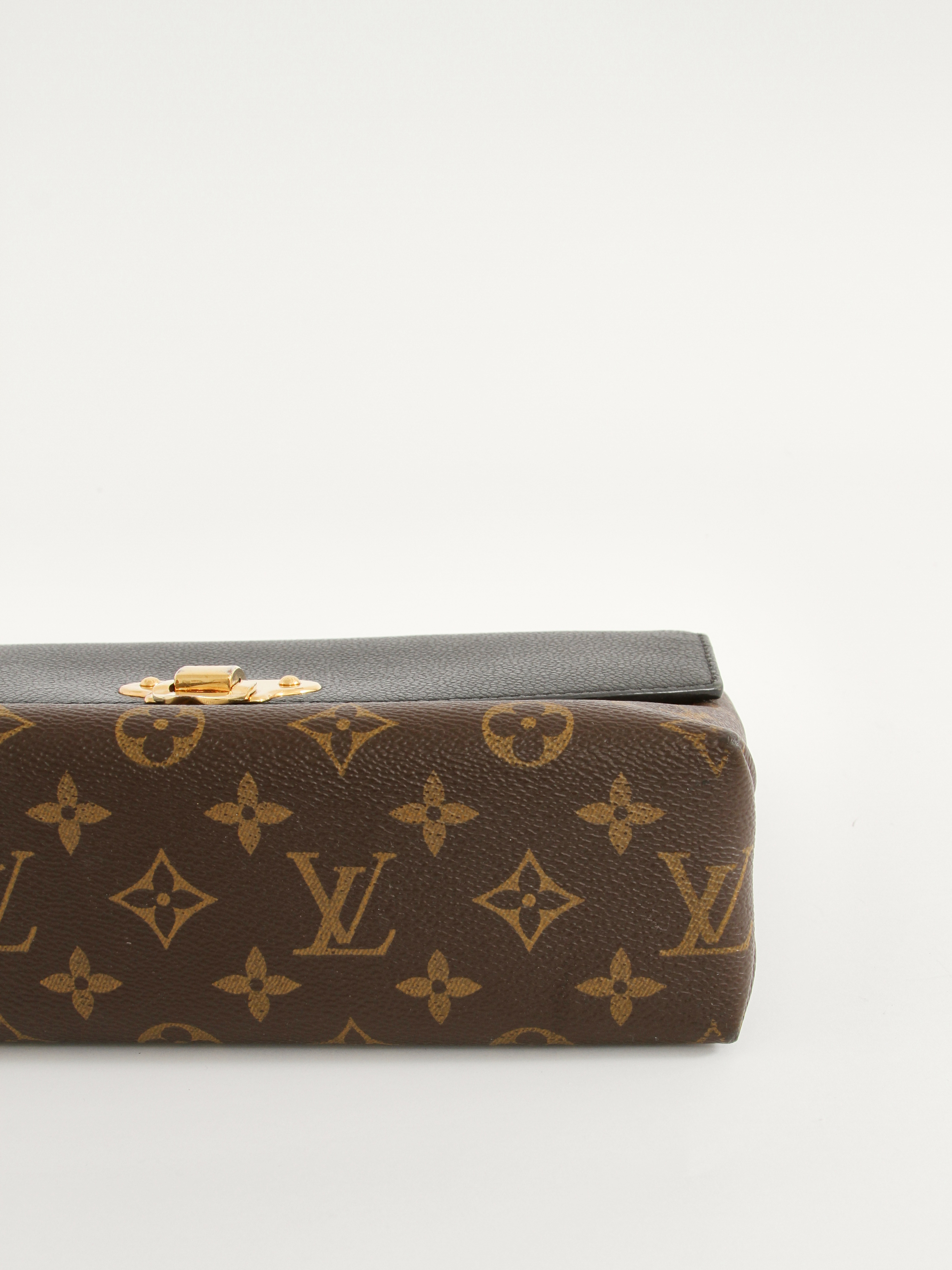 Louis Vuitton Saint Placide 8