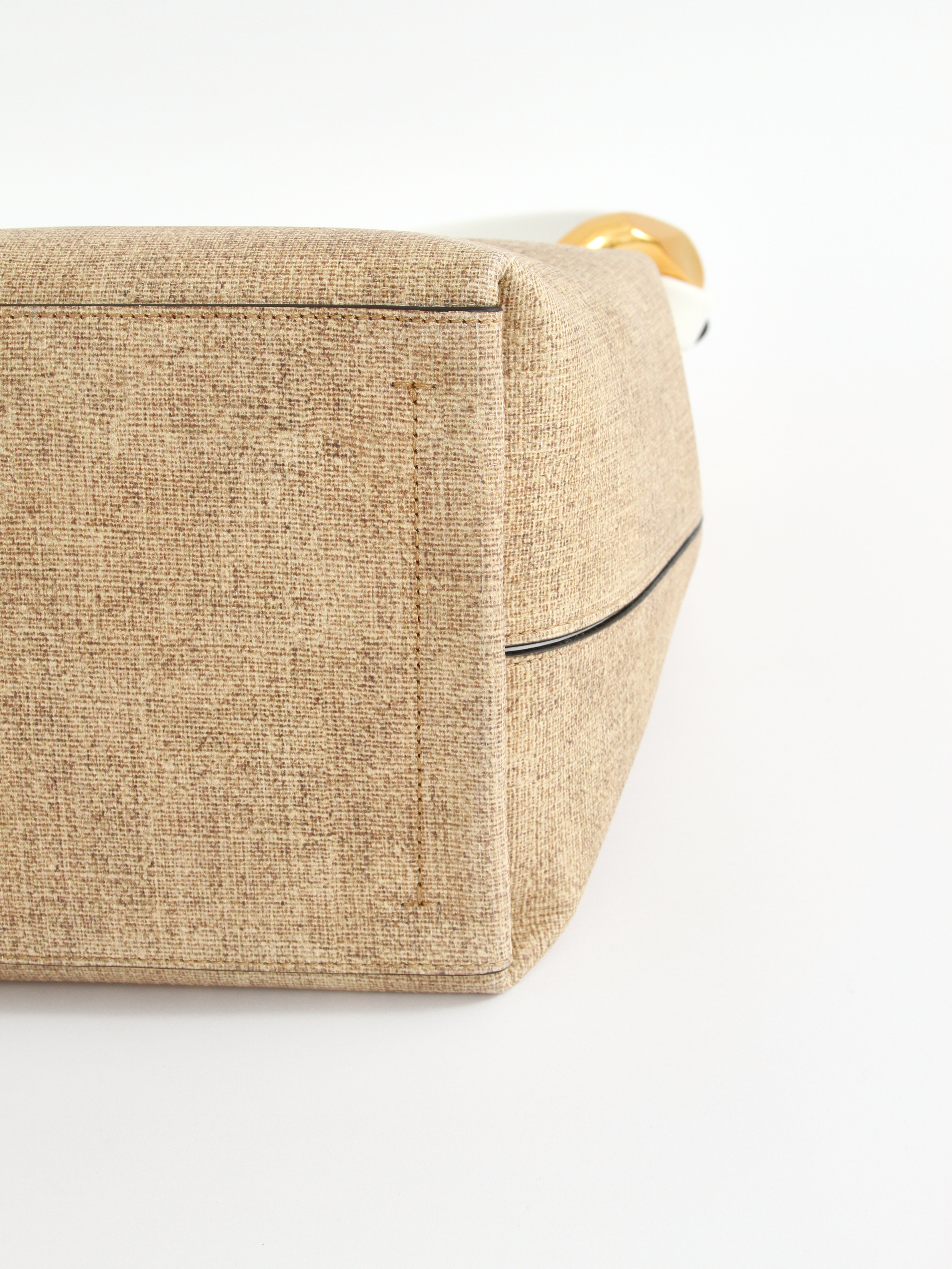 JW Anderson Corner 9