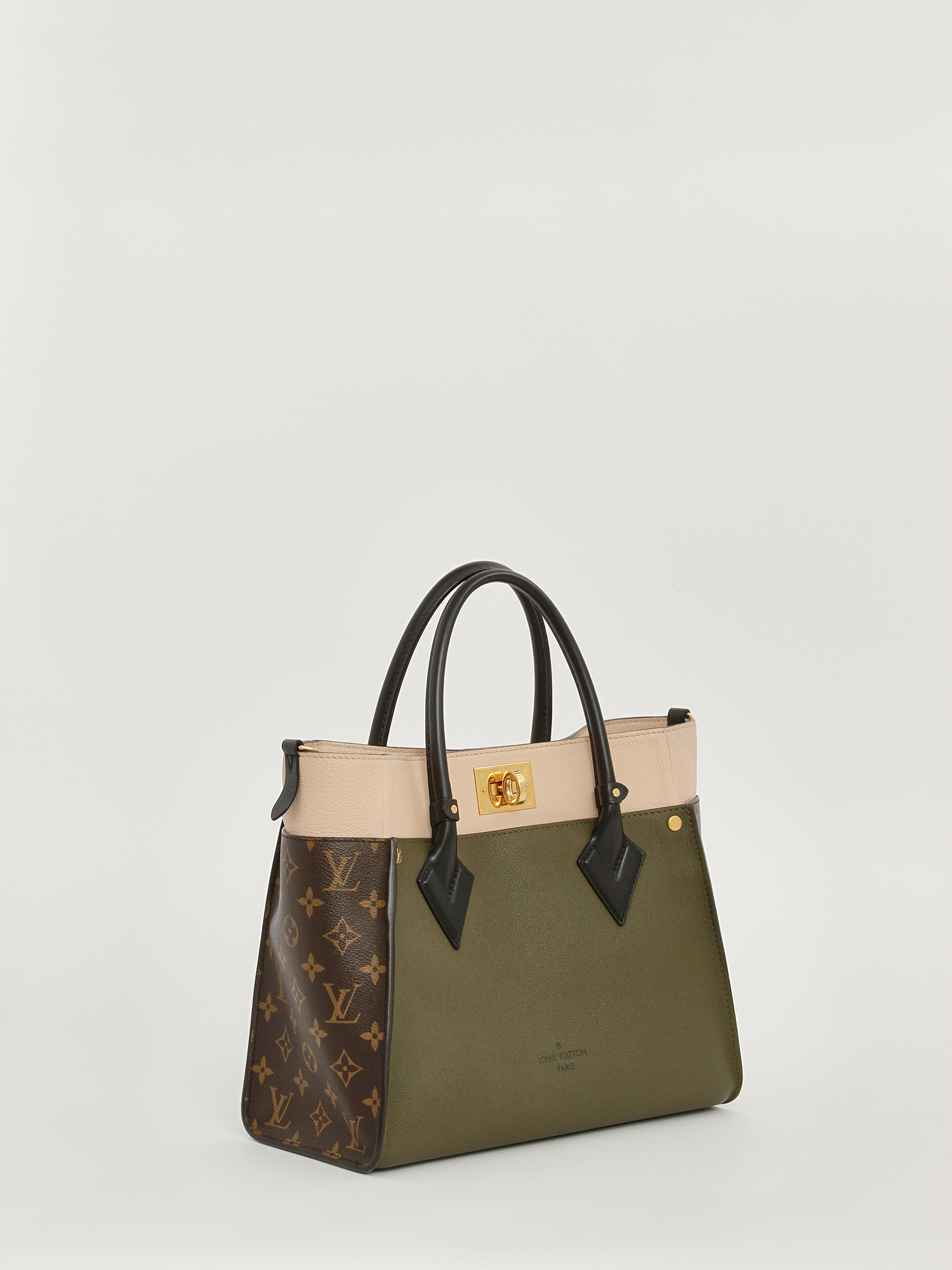 Louis Vuitton OnMySide 3