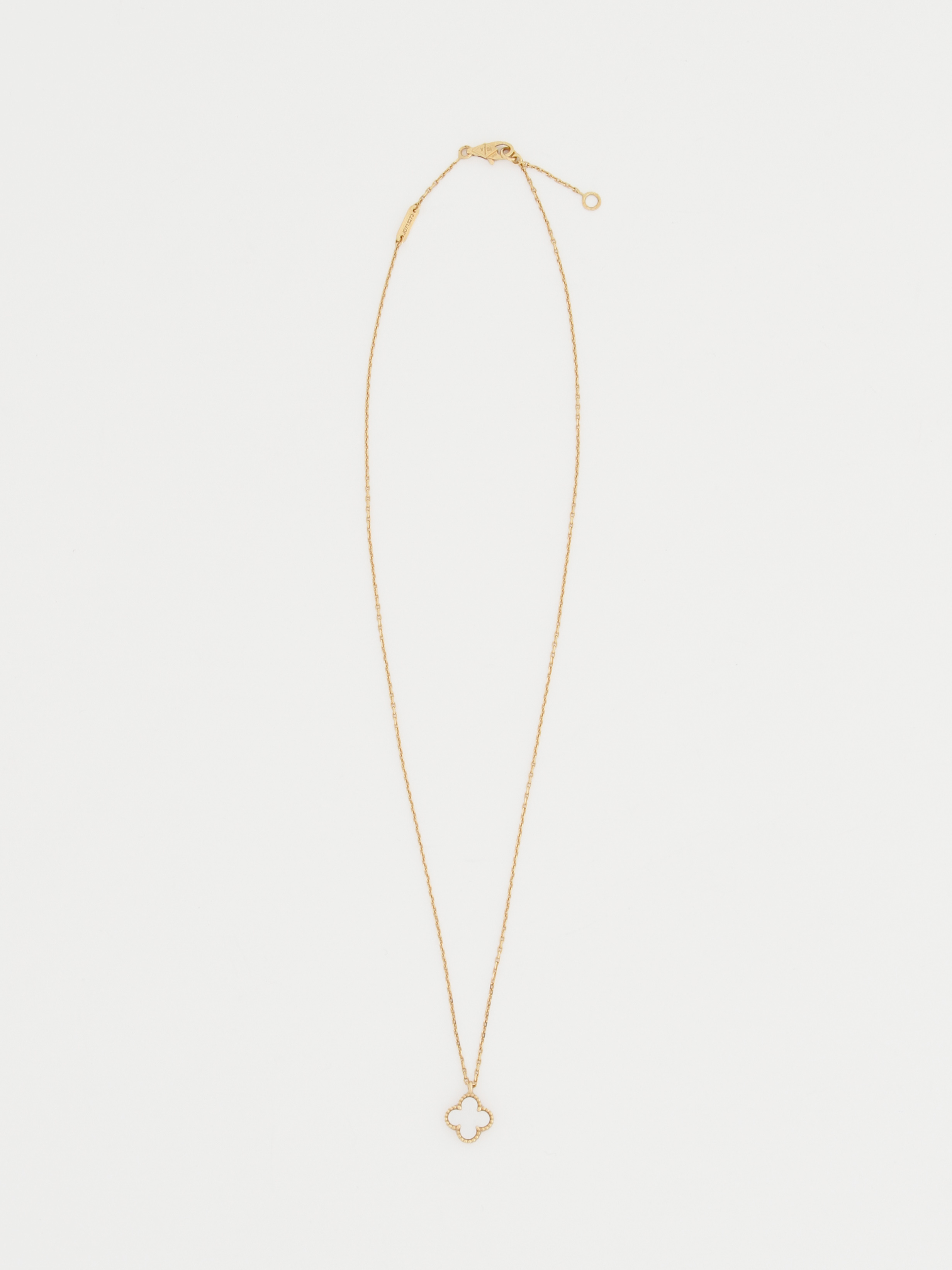 Van Cleef & Arpels Alhambra 1