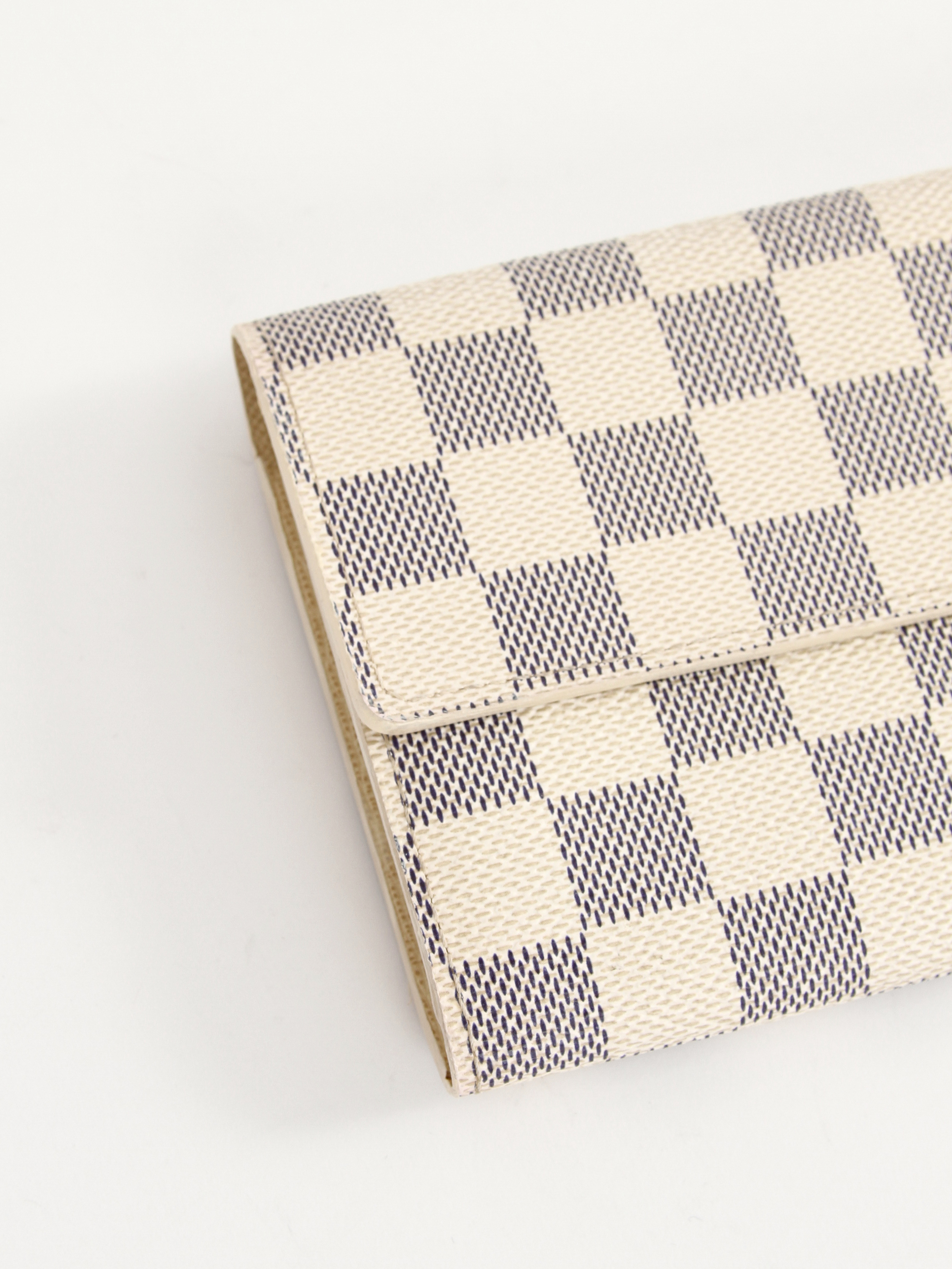 Louis Vuitton Wallet 2