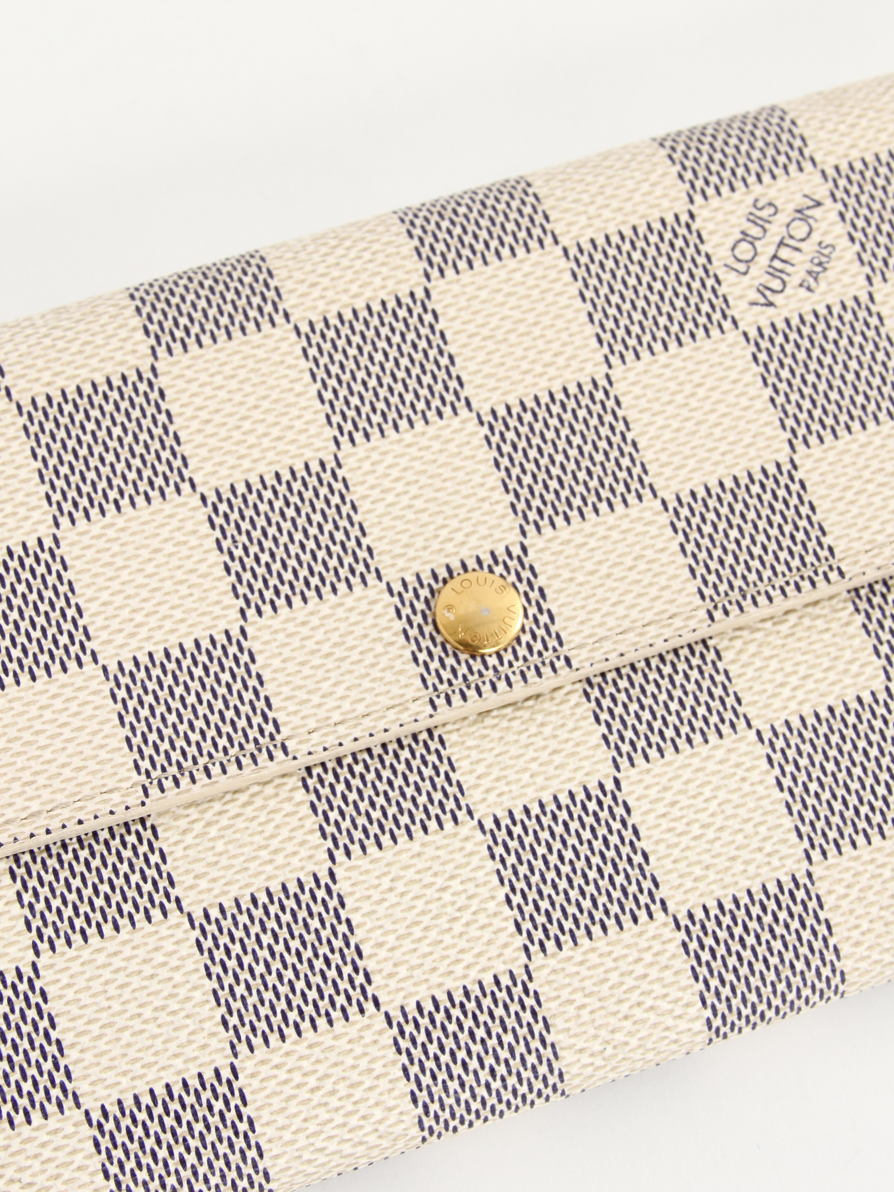 Louis Vuitton Wallet 1