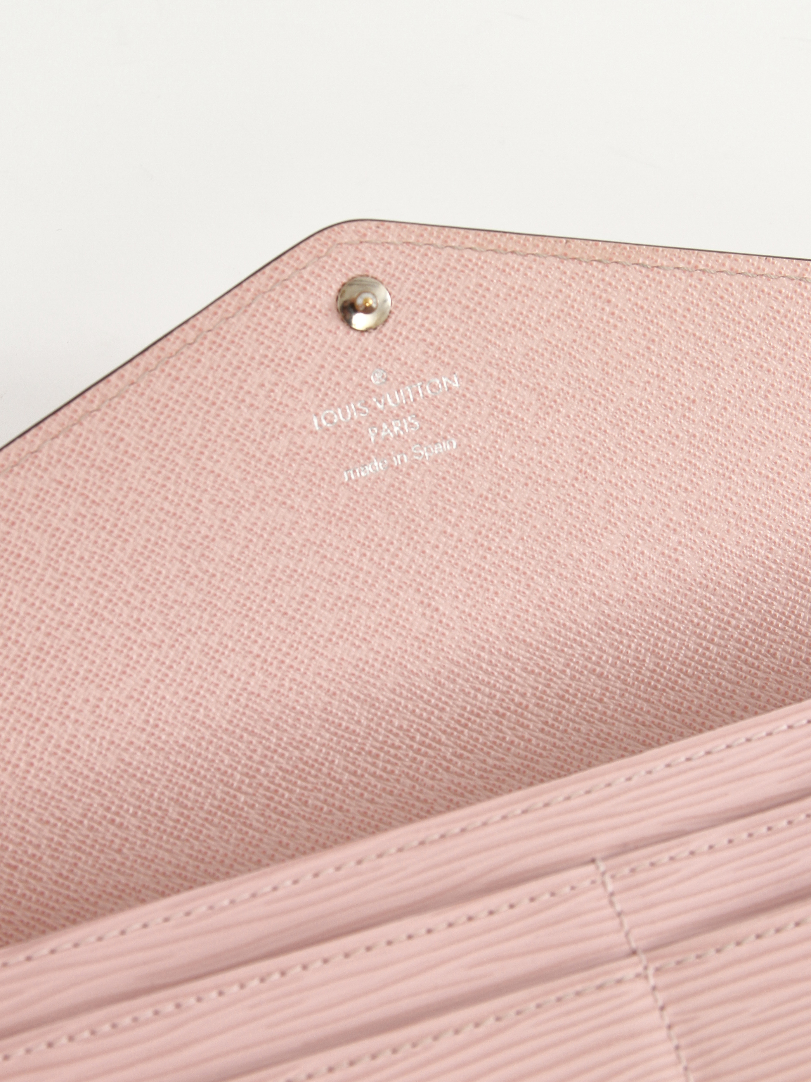 Louis Vuitton Wallet 8