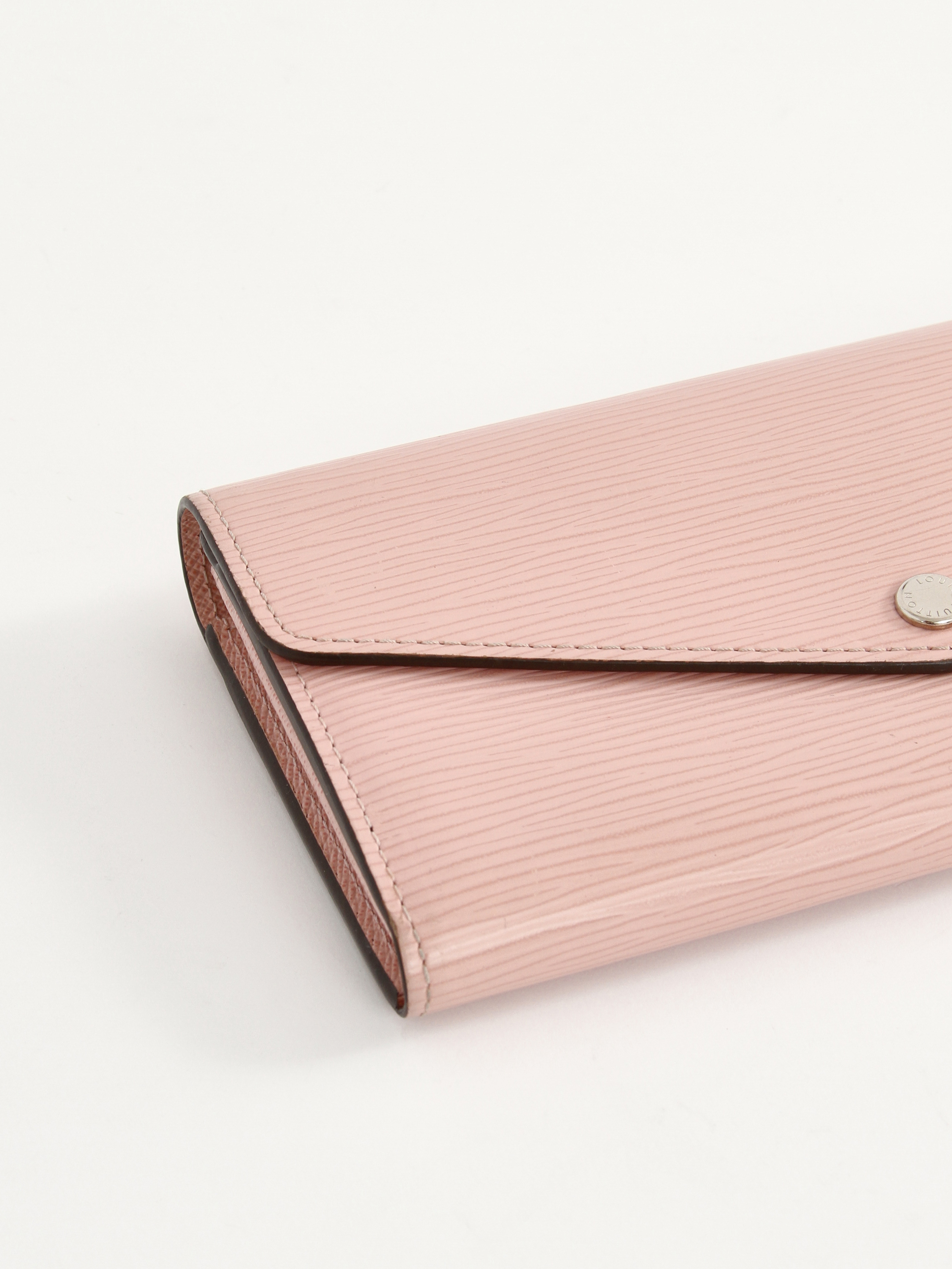 Louis Vuitton Wallet 1