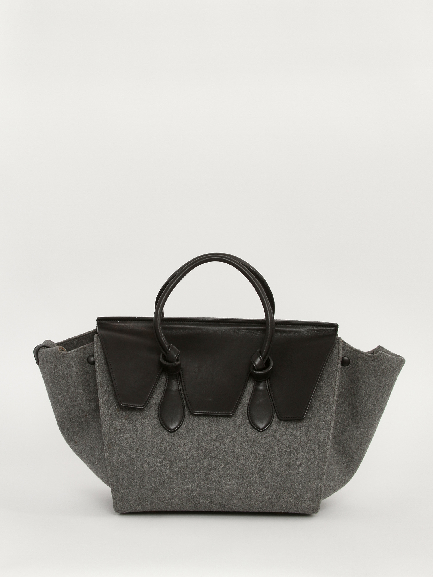 Celine Tie 0
