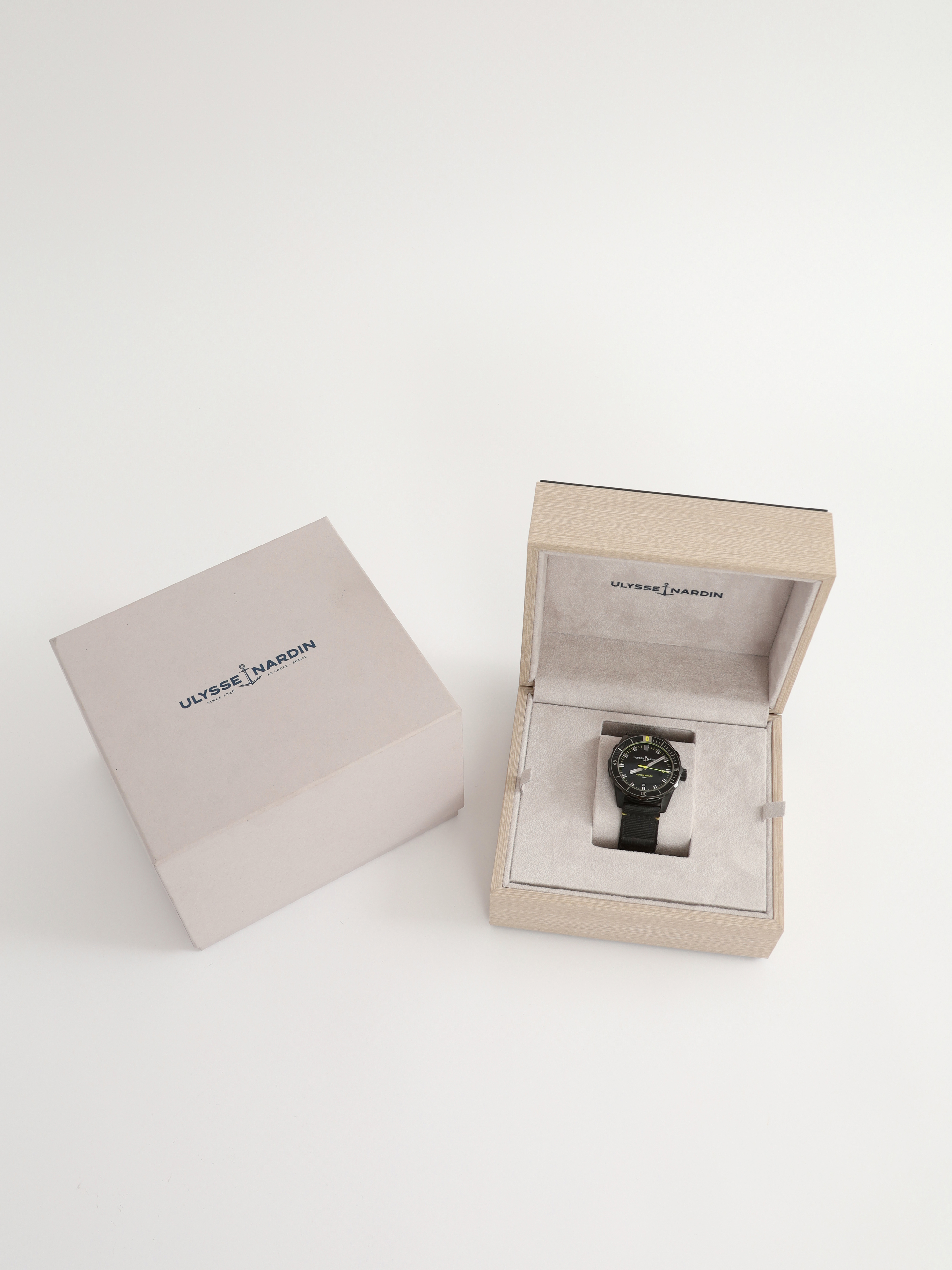 Ulysse Nardin Diver Lemon Shark 6