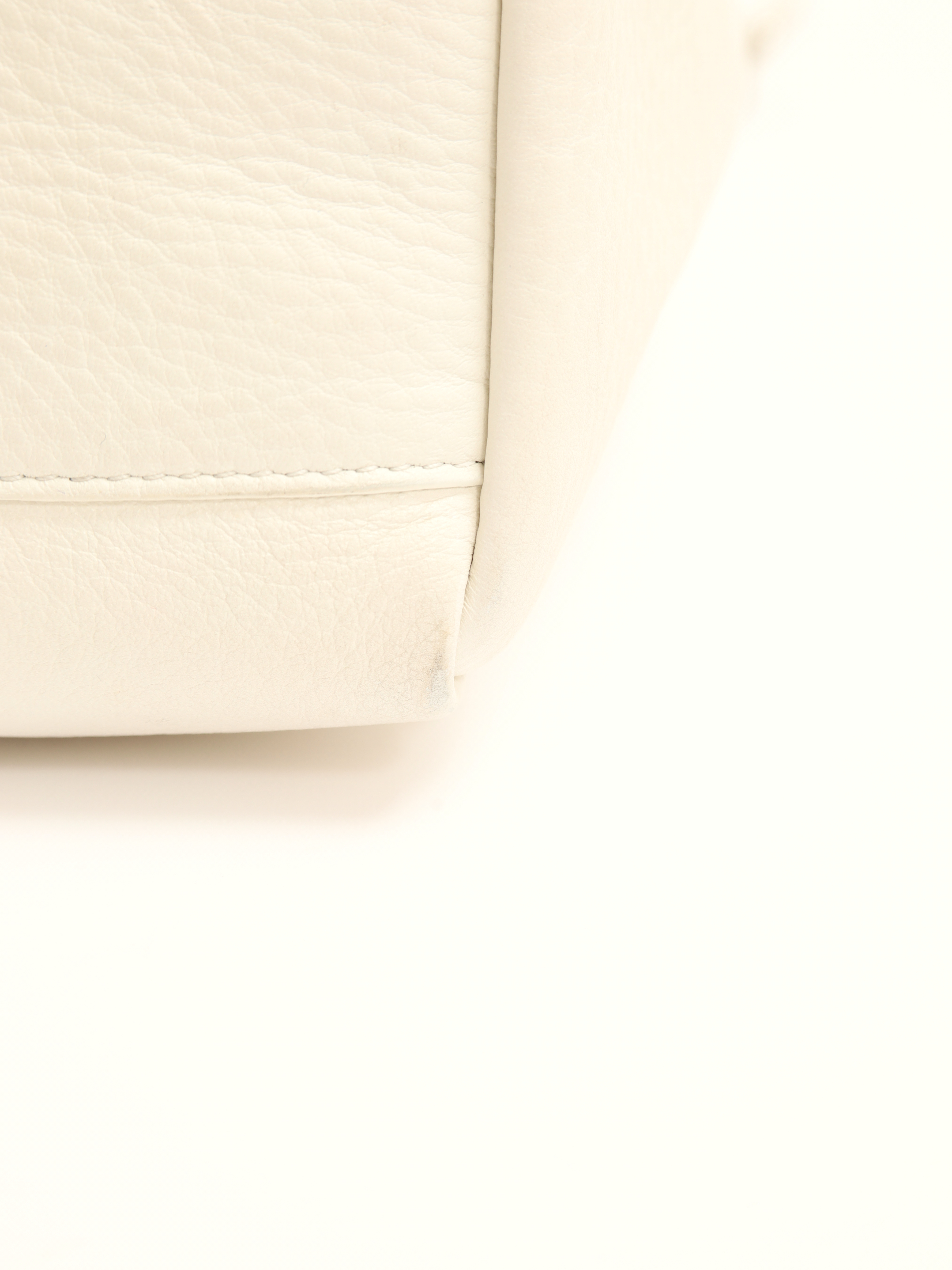 Balenciaga Everyday  6