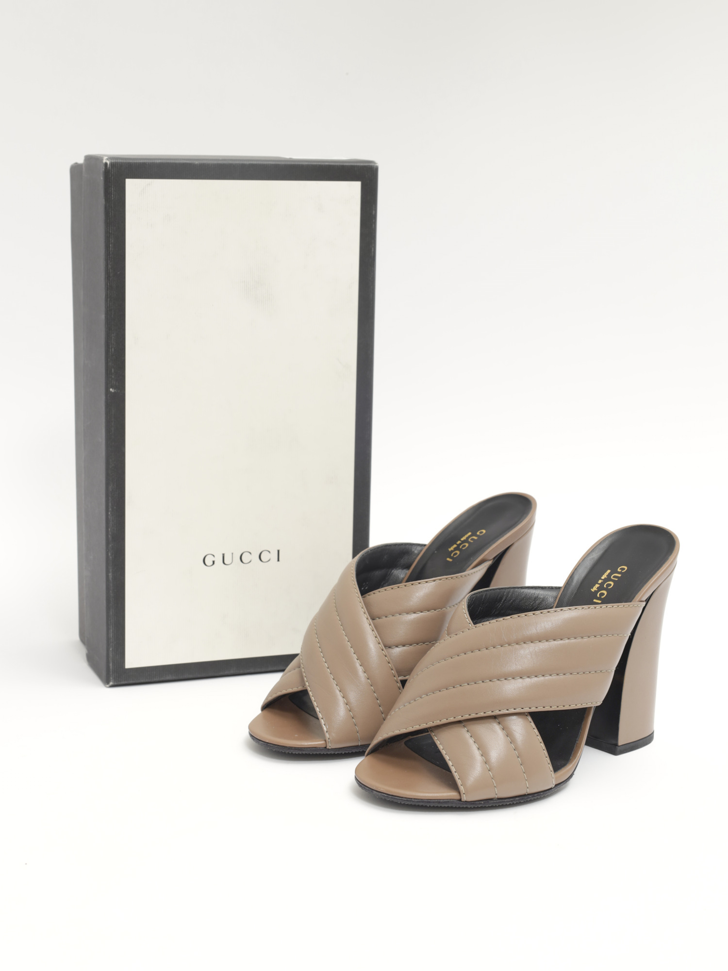 Gucci Shoes 39 11