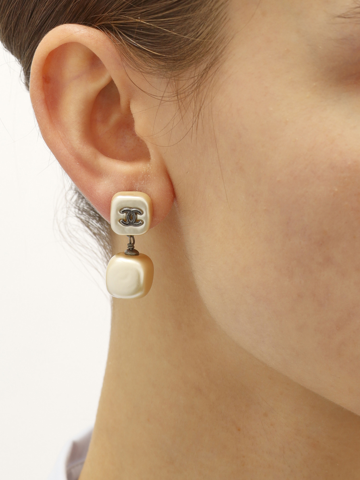 Chanel Earrings 1