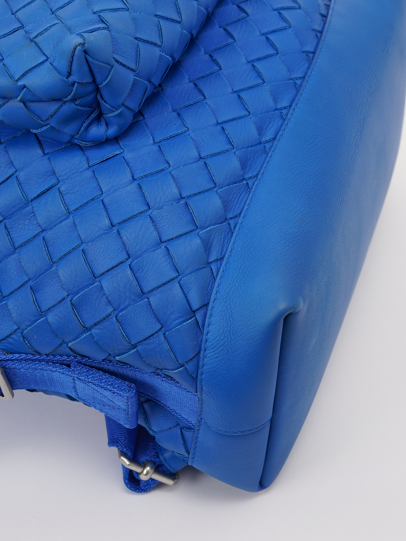 Bottega Veneta Leather Bag 9