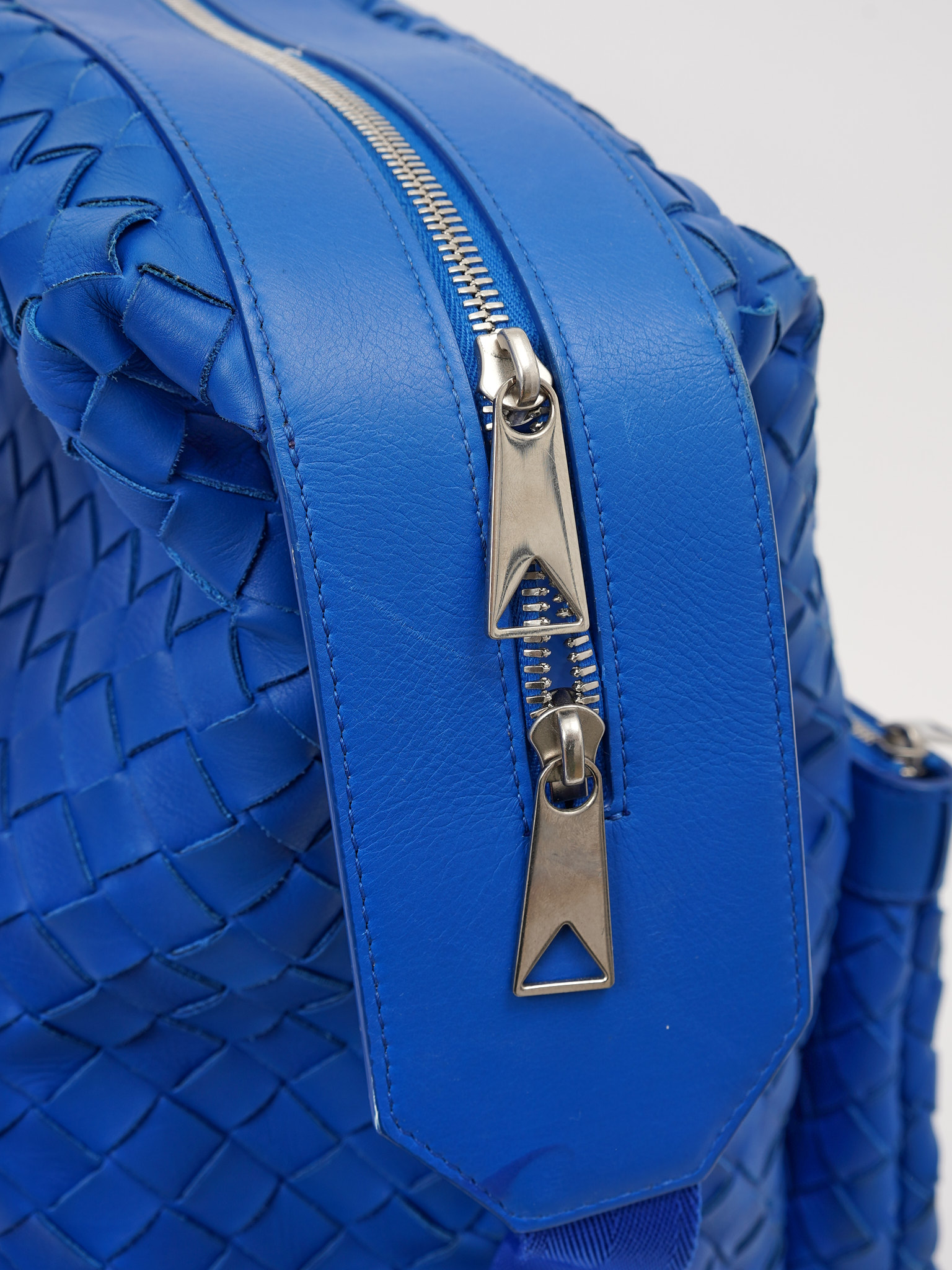 Bottega Veneta Leather Bag 5