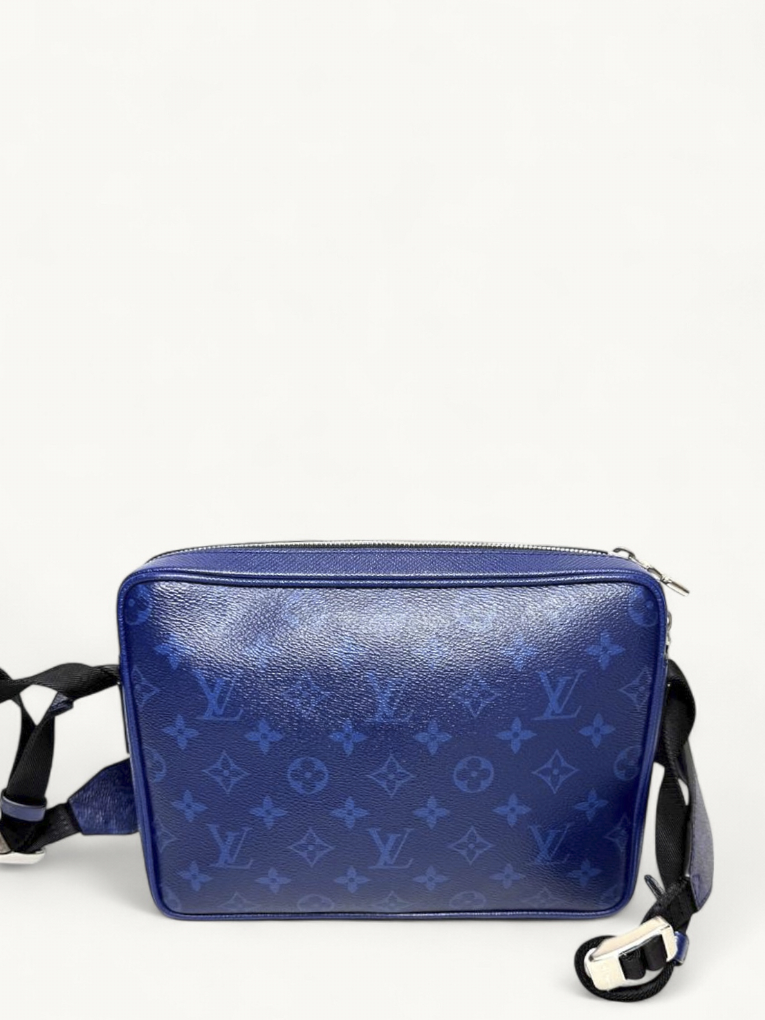 Louis Vuitton Outdoor 2