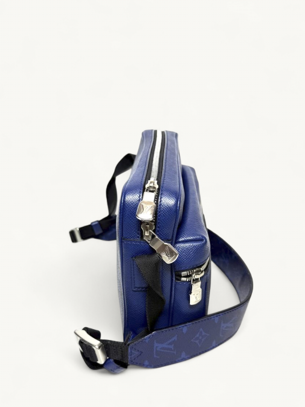 Louis Vuitton Outdoor 3