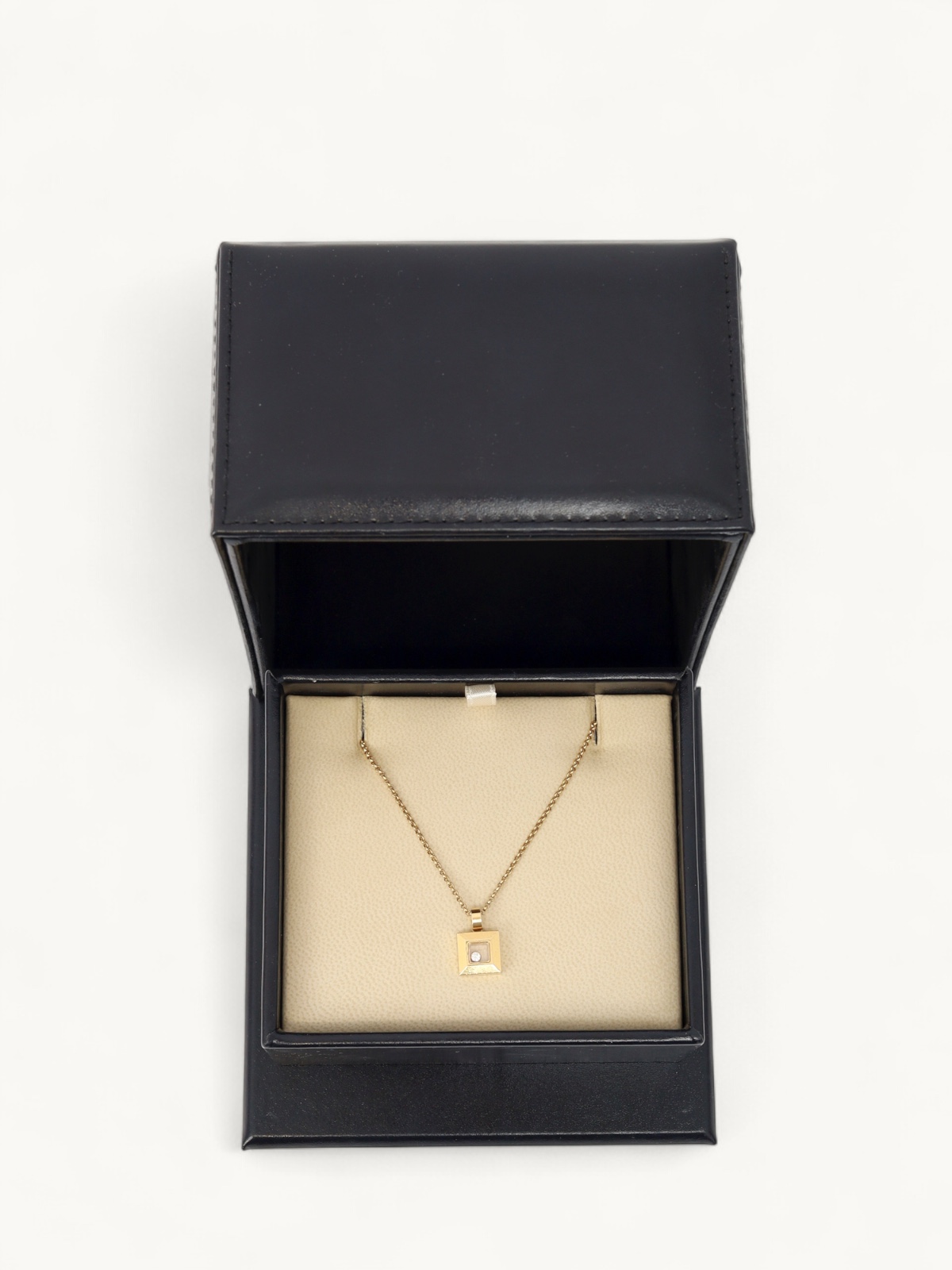 Chopard Happy Diamonds  2