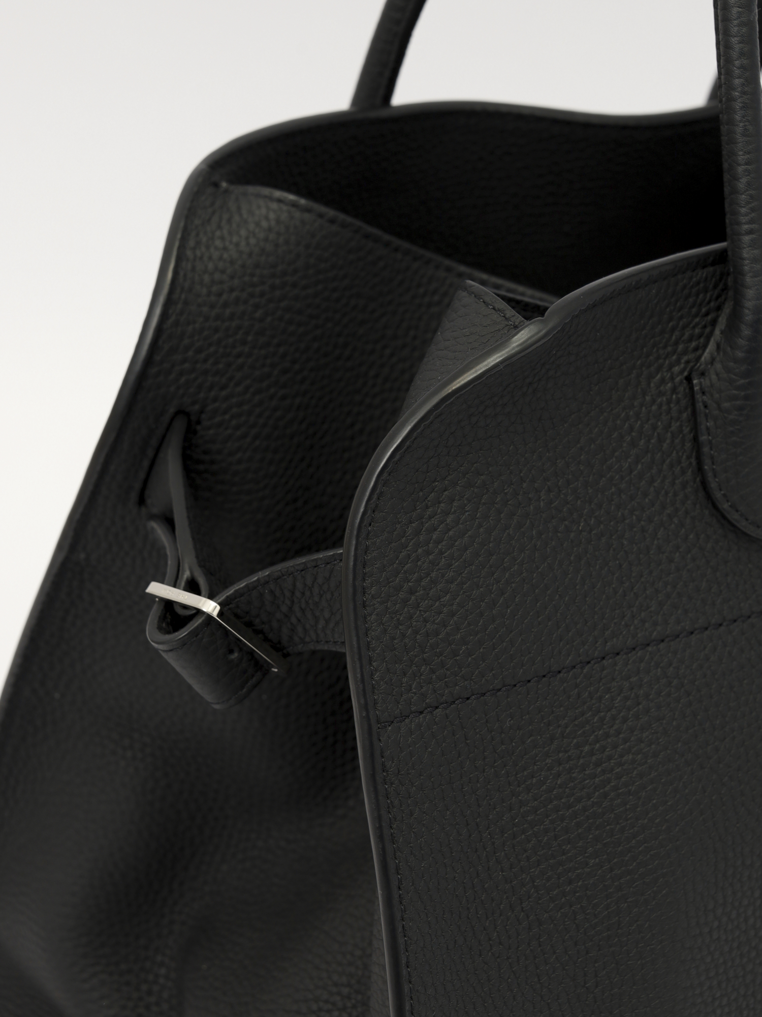 The Row Margaux 15 5